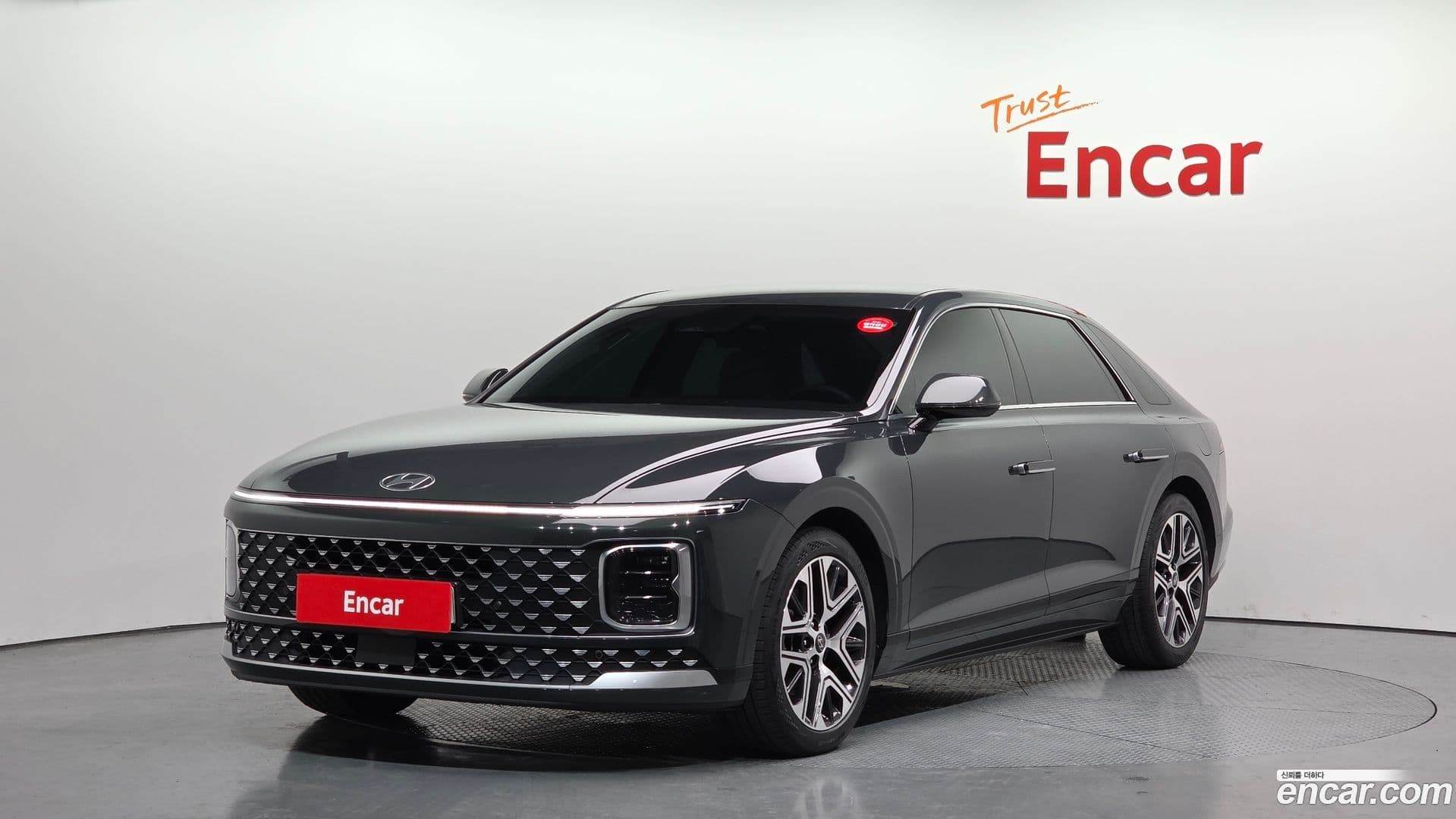 Main__Slider__Photo:Grandeur Hyundai 2023.0-0