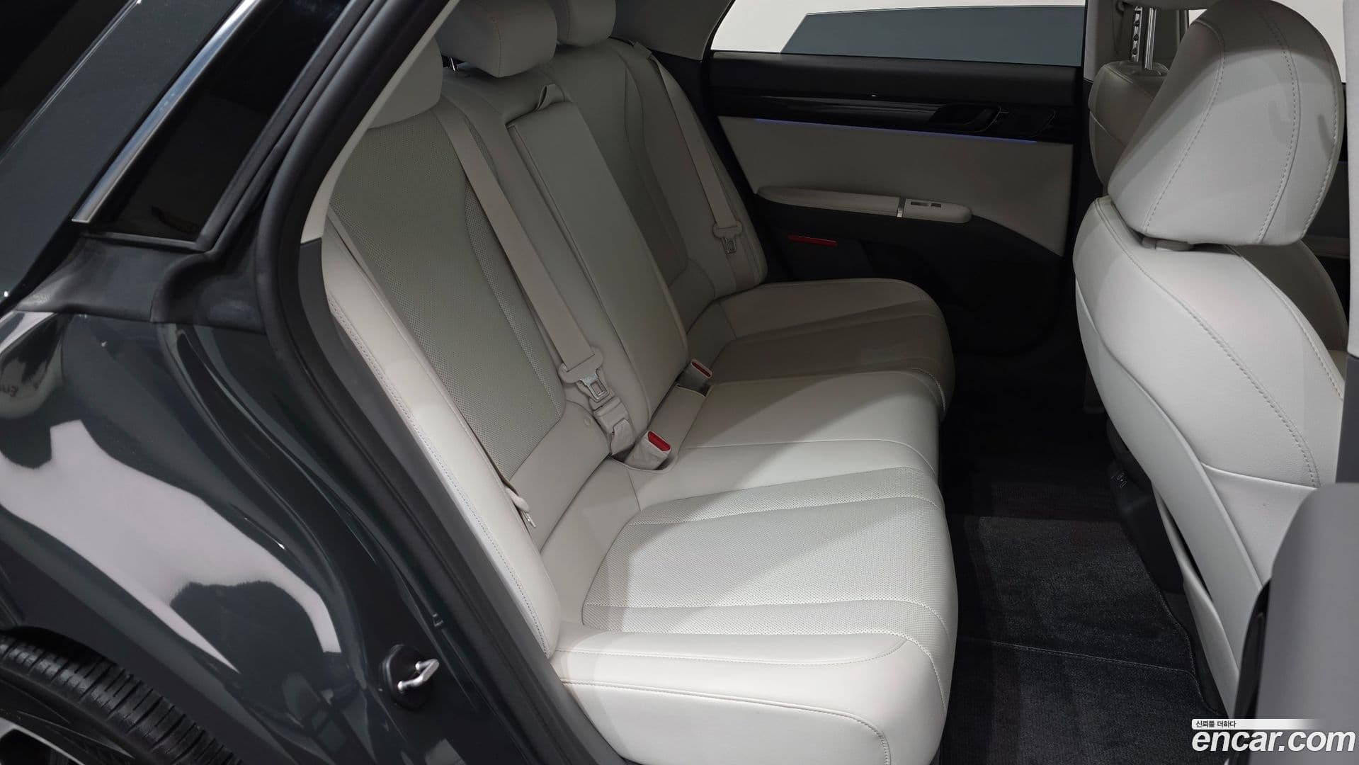 Main__Slider__Photo:Grandeur Hyundai 2023.0-10