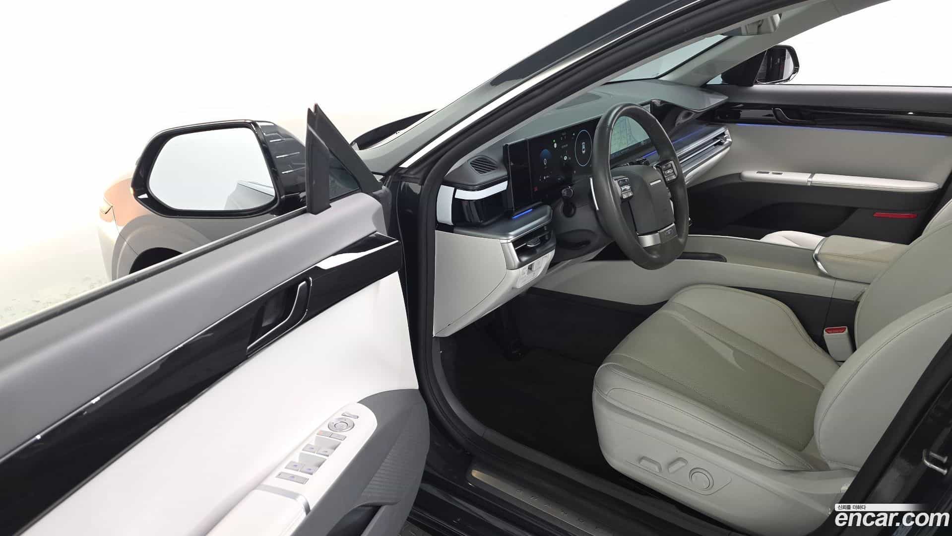 Grandeur Hyundai 2023.0-OPTION-016