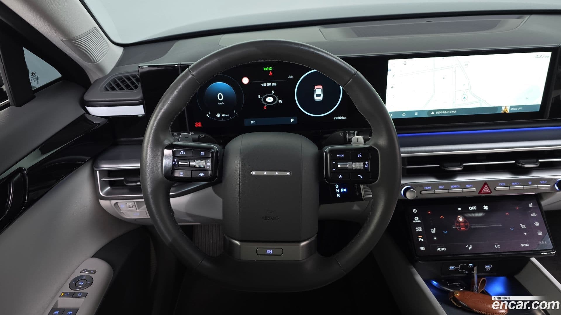 Main__Slider__Photo:Grandeur Hyundai 2023.0-12