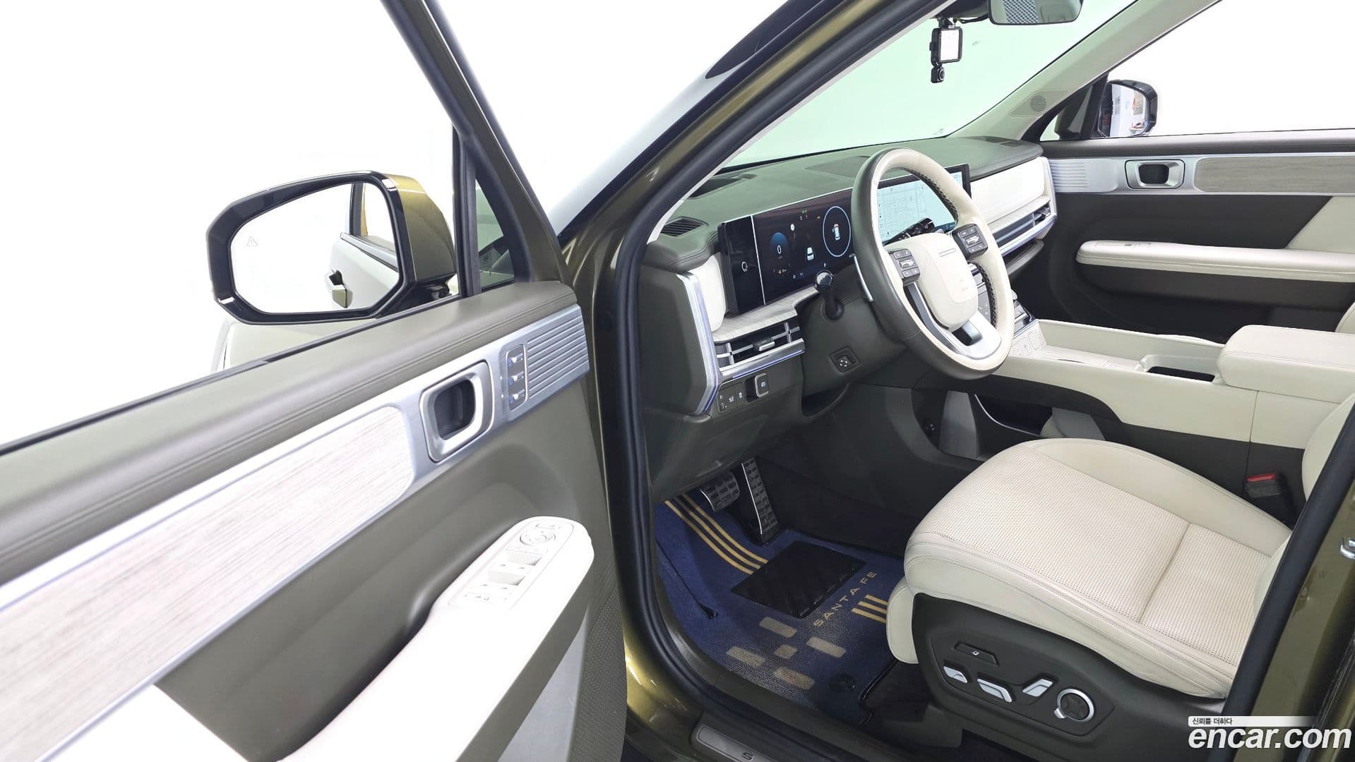 Main__Slider__Photo:Santafe Hyundai 2023.9-11