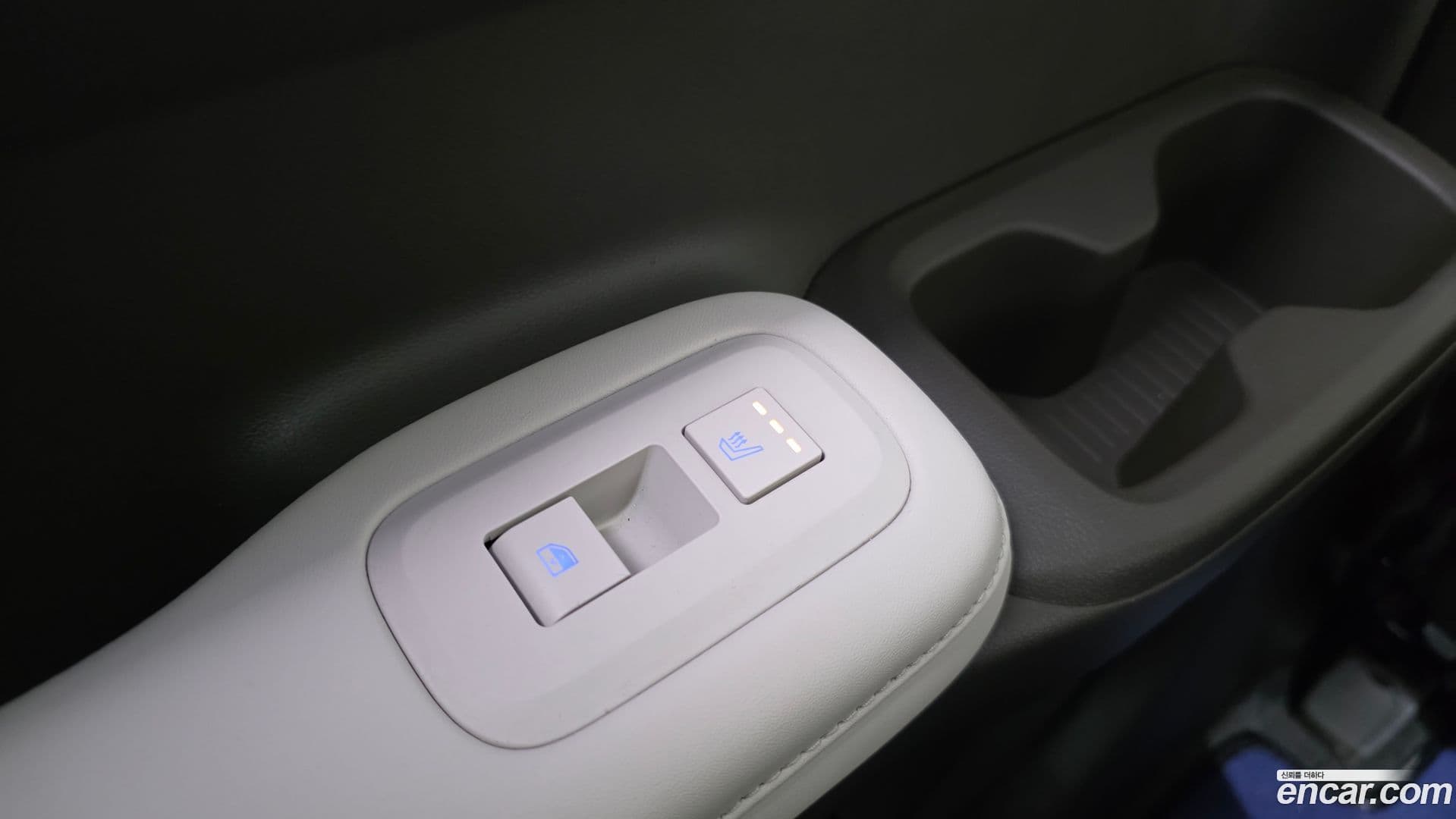 Main__Slider__Photo:Santafe Hyundai 2023.9-18