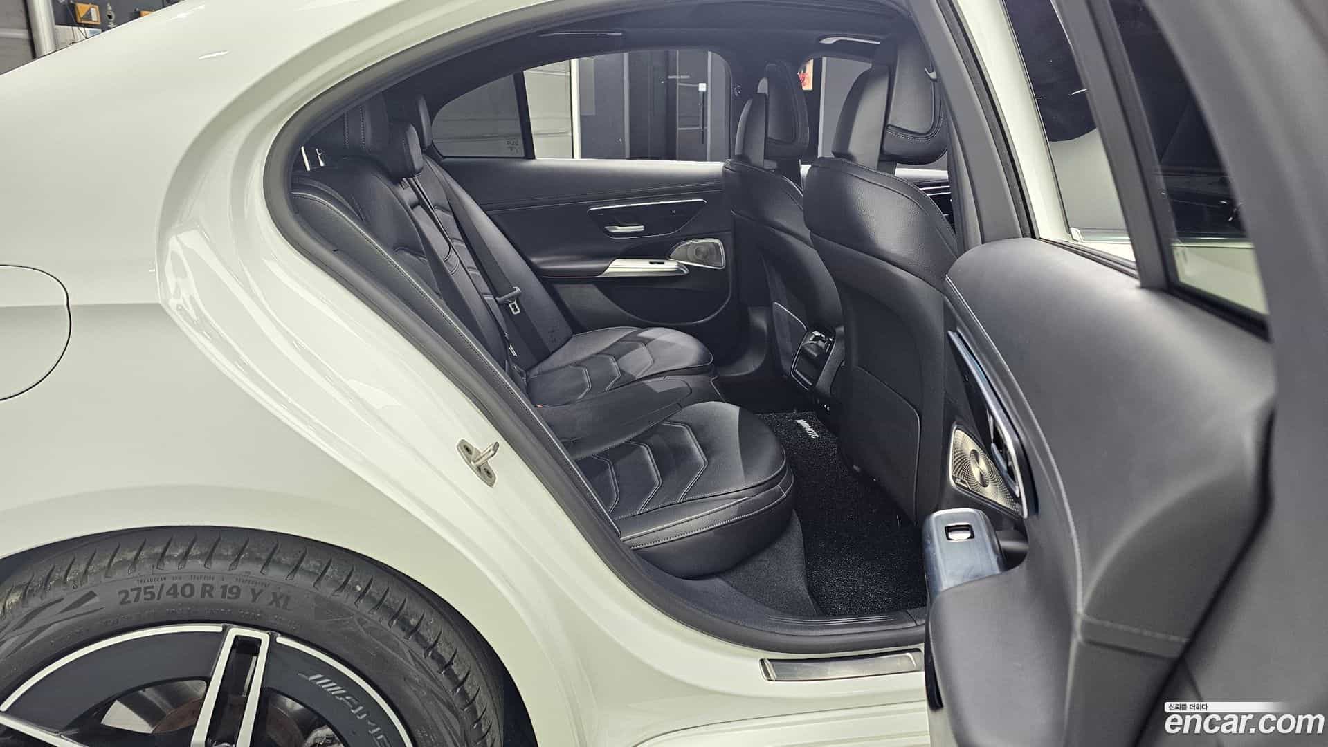 E-Class Mercedes-Benz 2024.5-OPTION-016