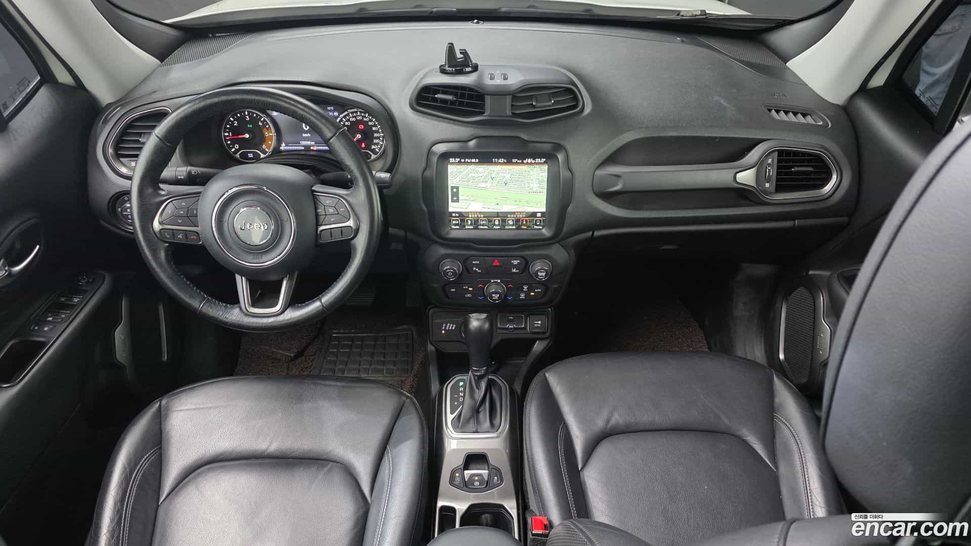 Renegade Jeep 2018.11-INNER-007