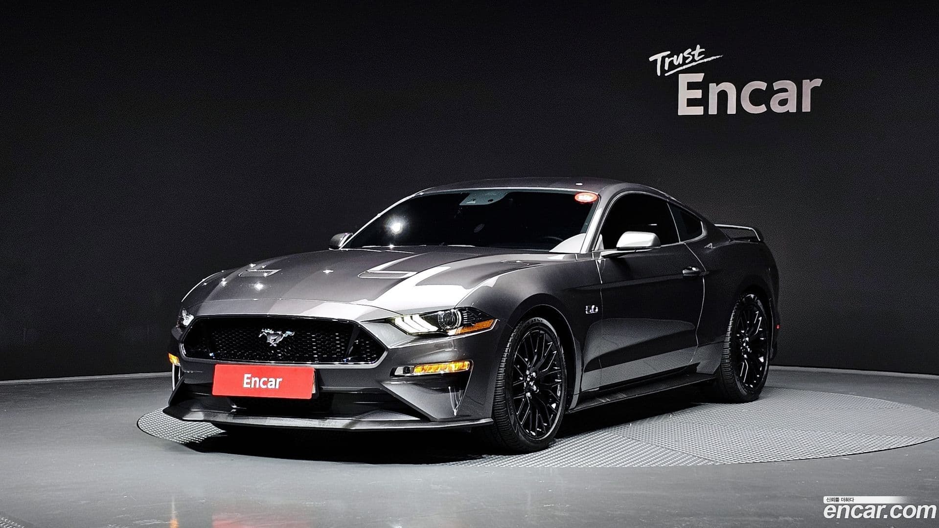 Main__Slider__Photo:Mustang Ford 2018.3-0