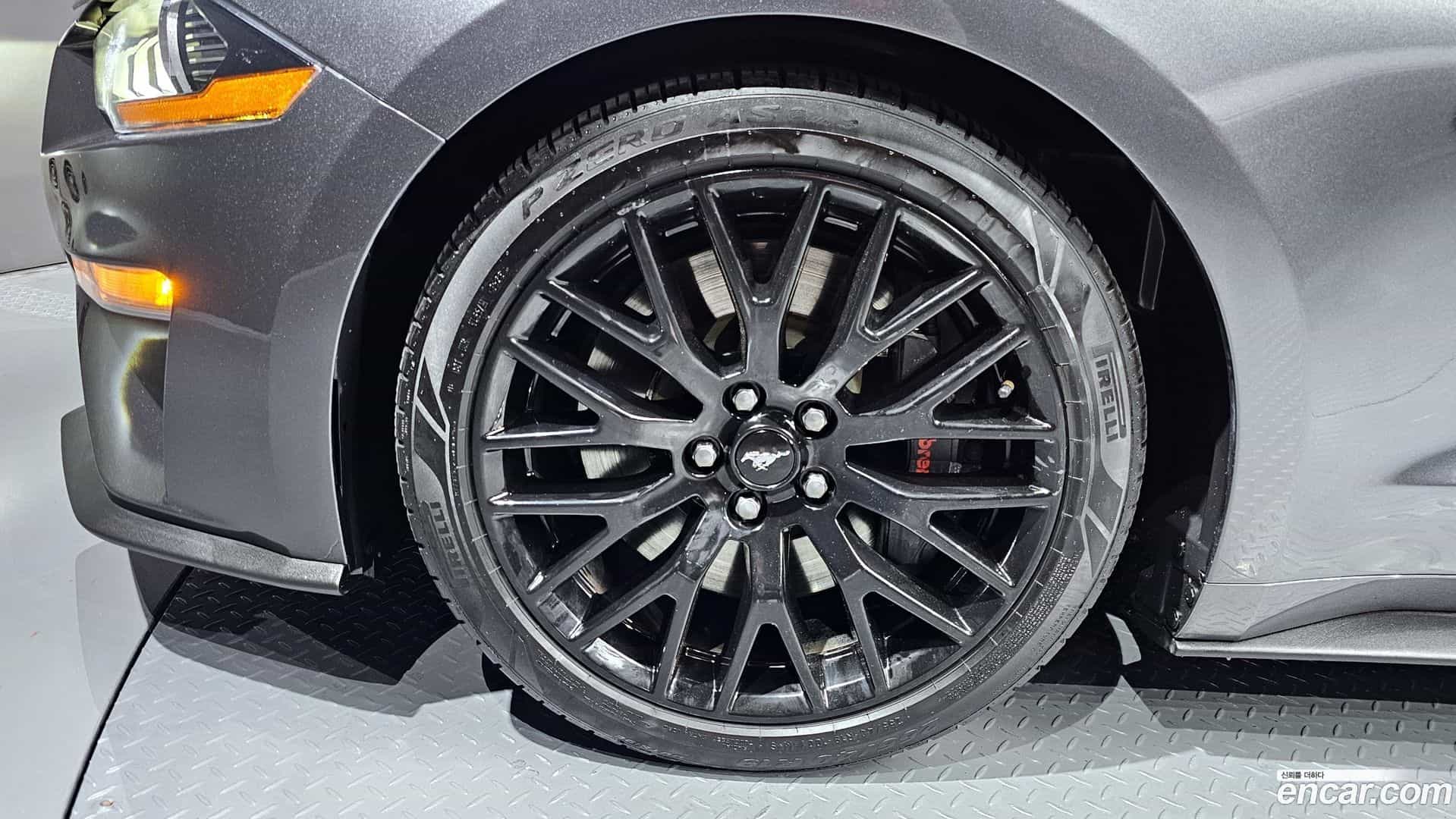 Mustang Ford 2018.3-OUTER-005