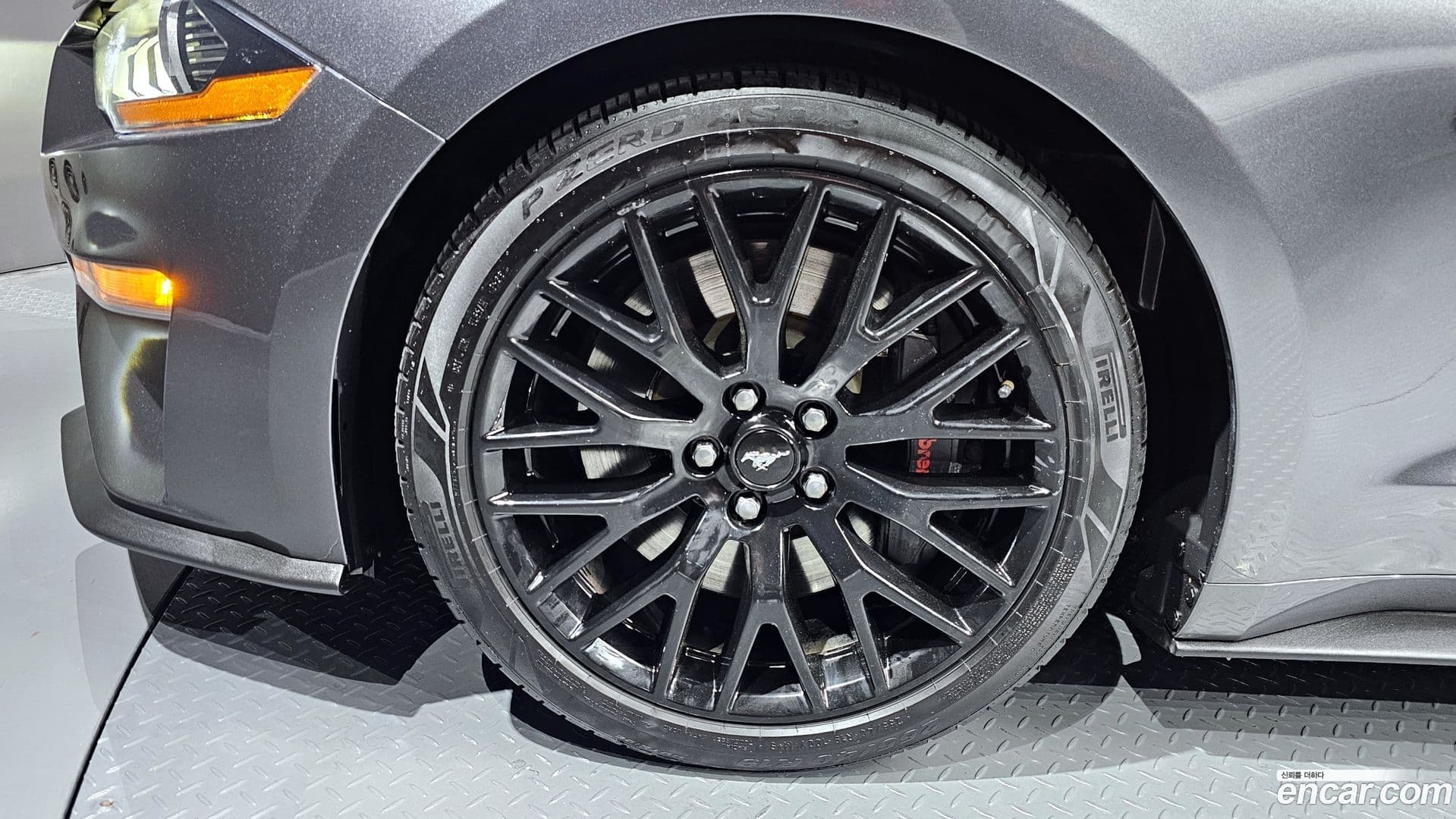 Main__Slider__Photo:Mustang Ford 2018.3-4