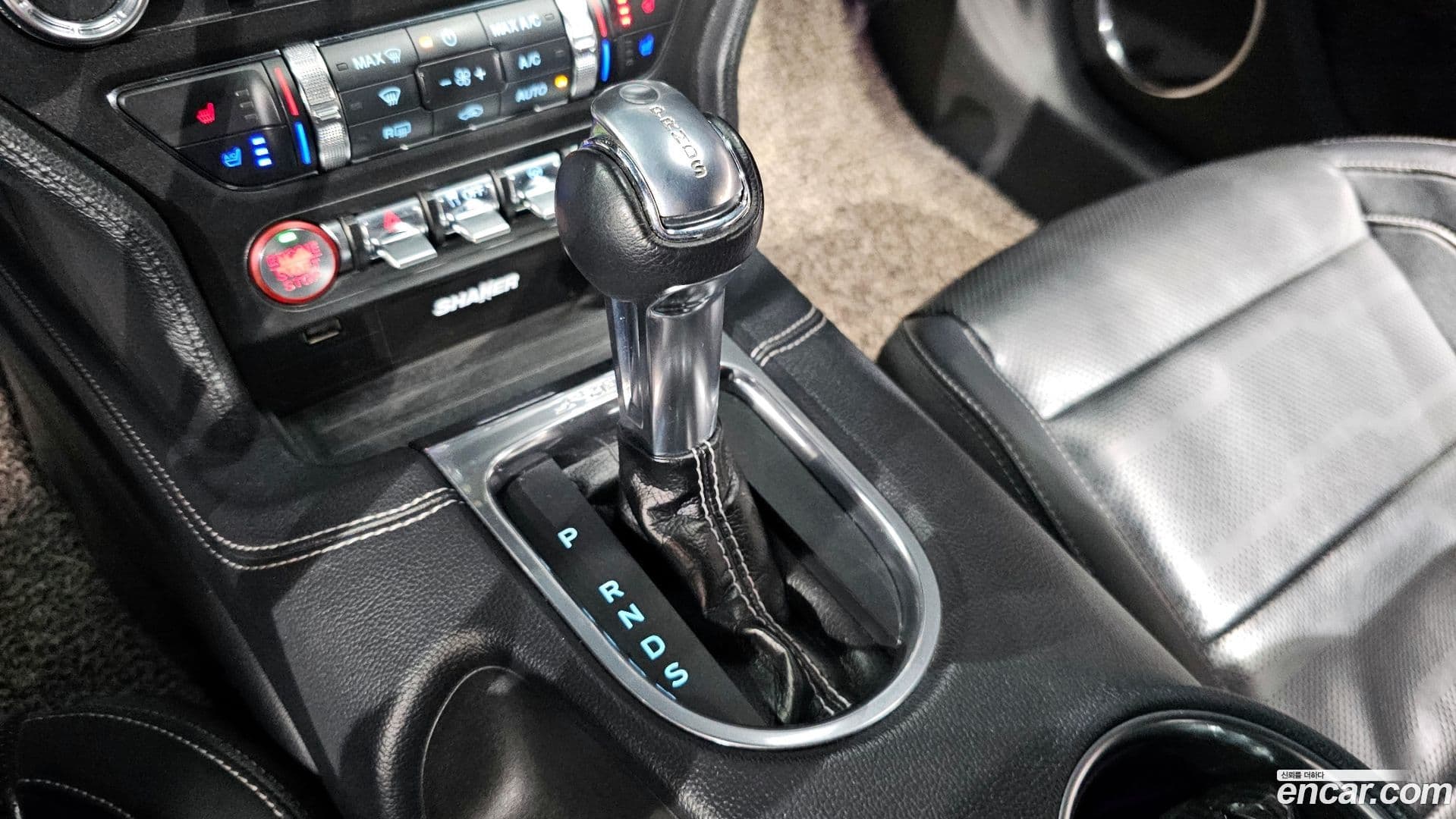 Main__Slider__Photo:Mustang Ford 2018.3-8