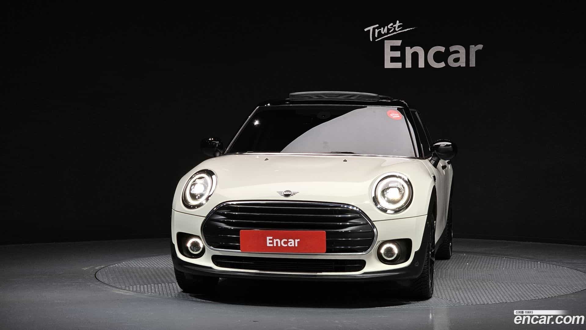 Clubman Mini 2020.11-OUTER-003