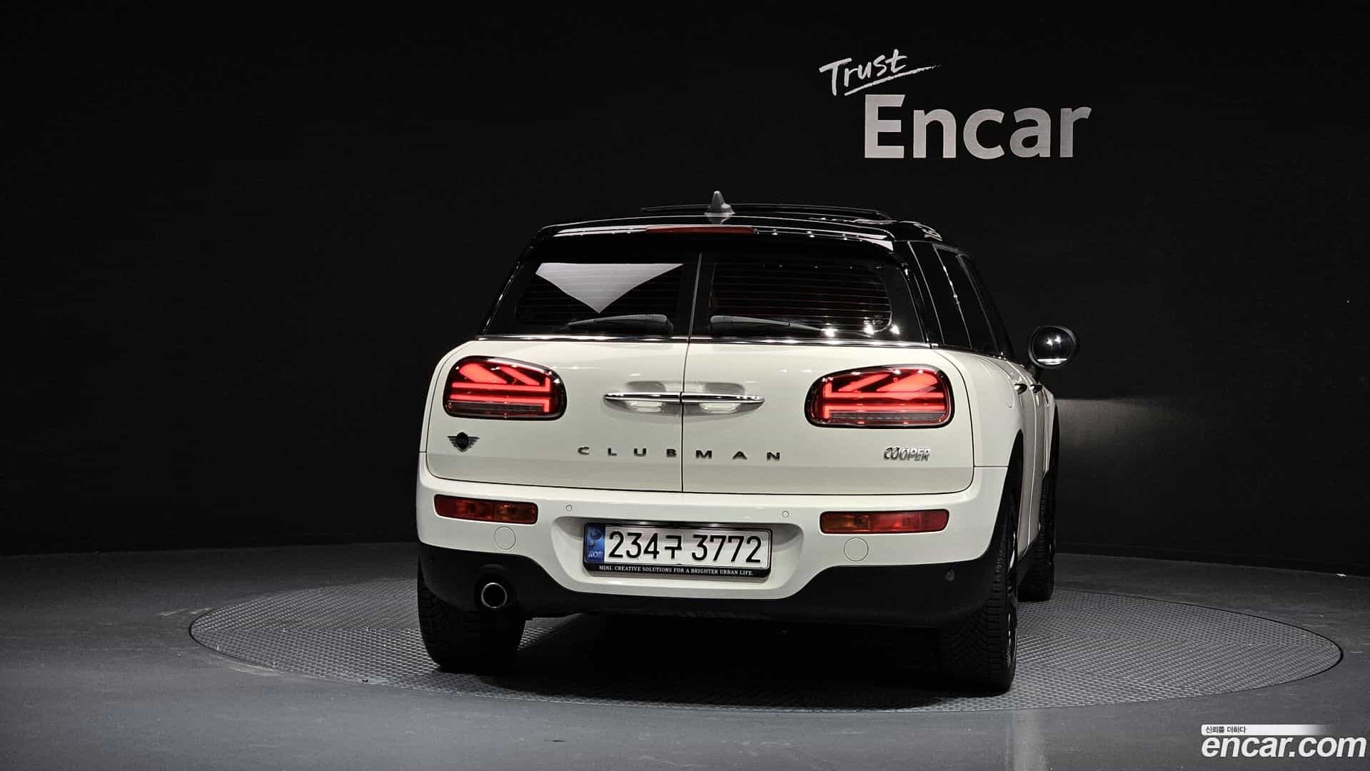 Clubman Mini 2020.11-OUTER-004