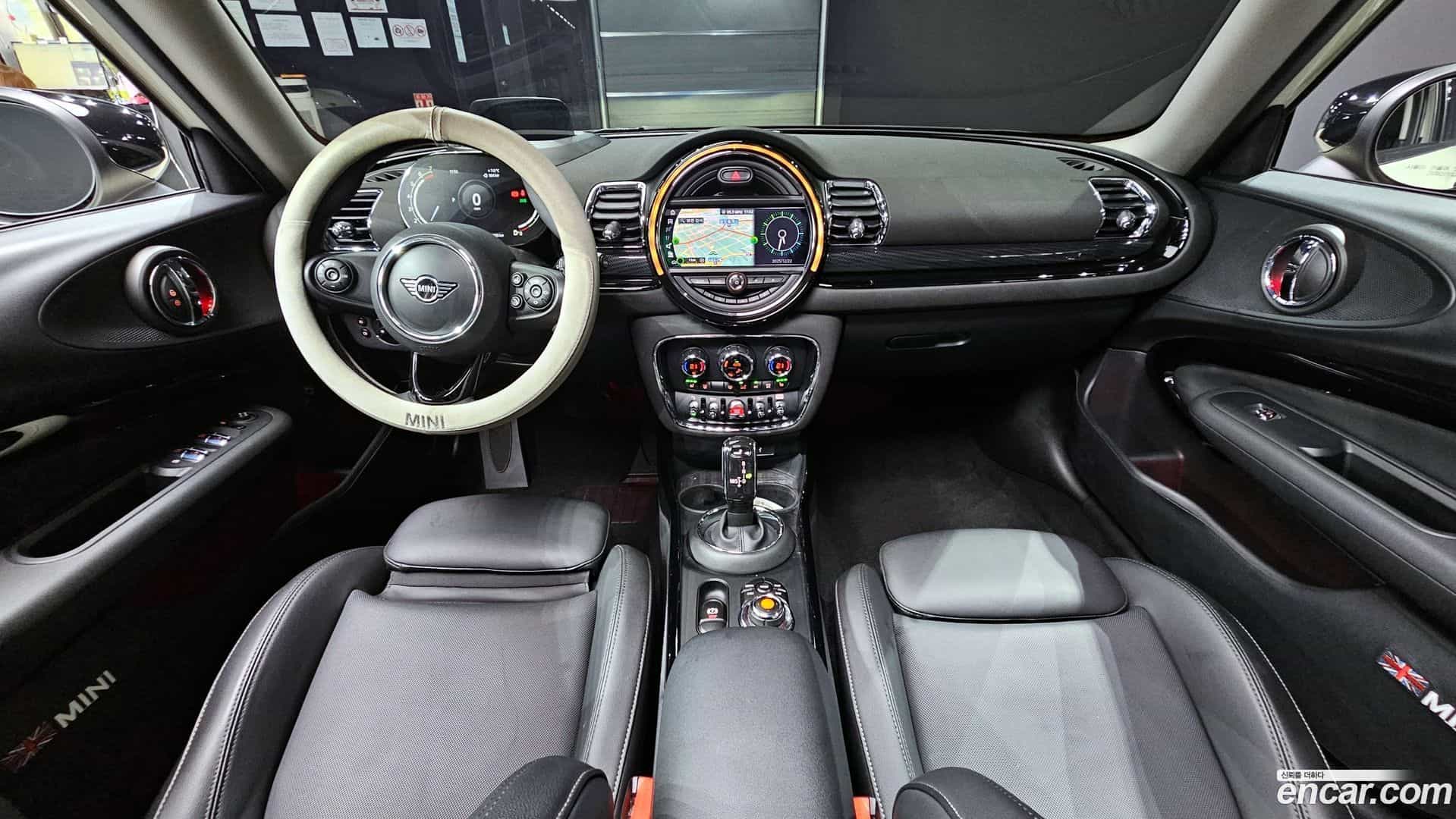 Clubman Mini 2020.11-INNER-007