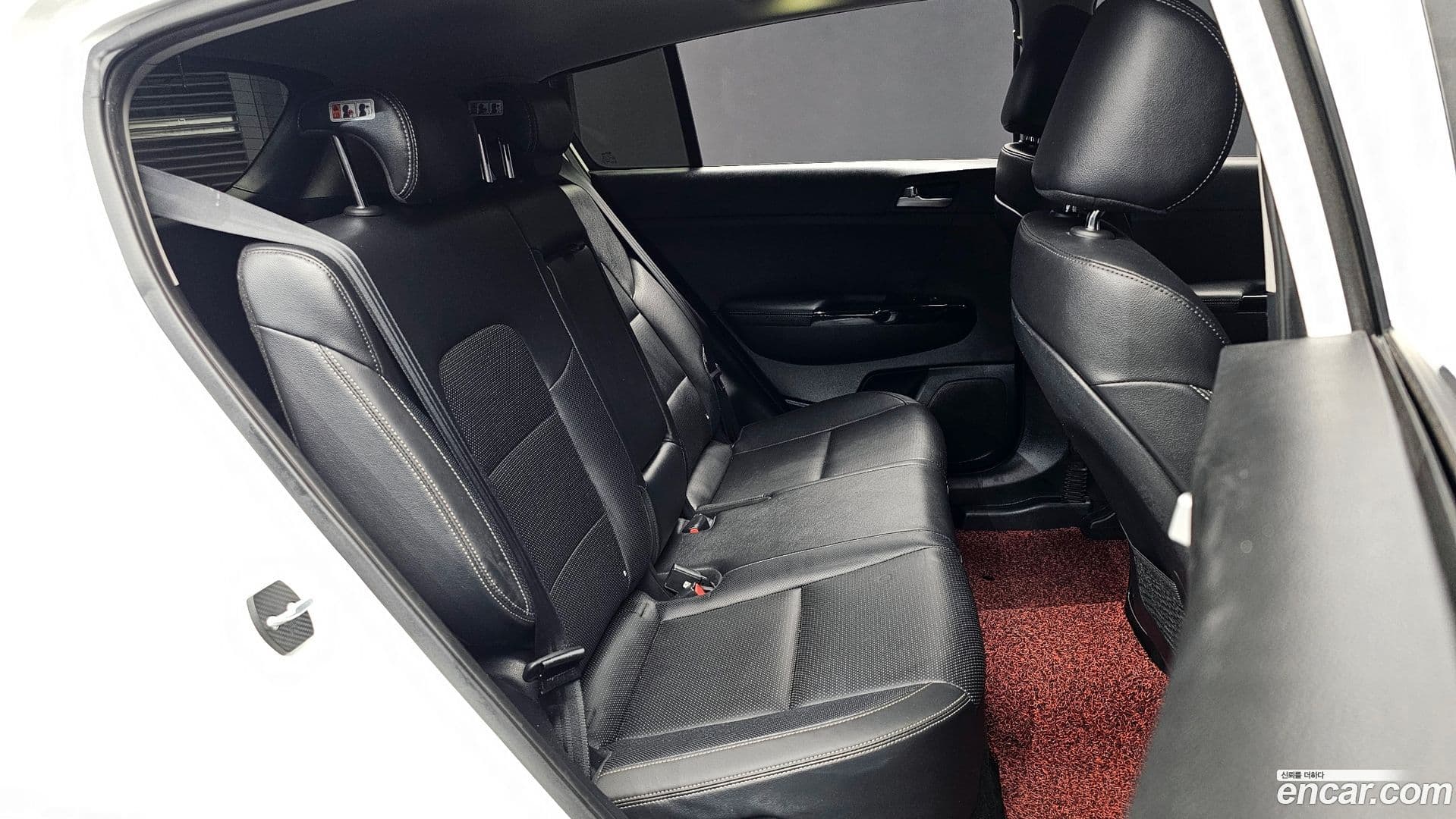 Main__Slider__Photo:Sportage Kia 2016.7-11