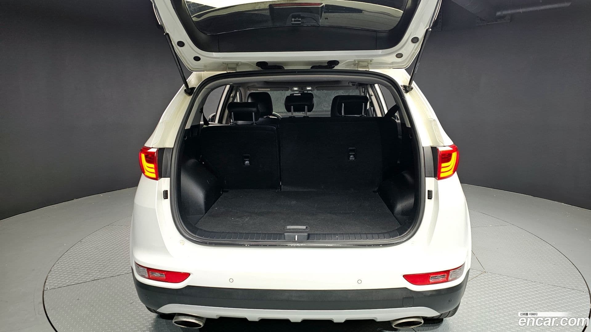 Main__Slider__Photo:Sportage Kia 2016.7-19