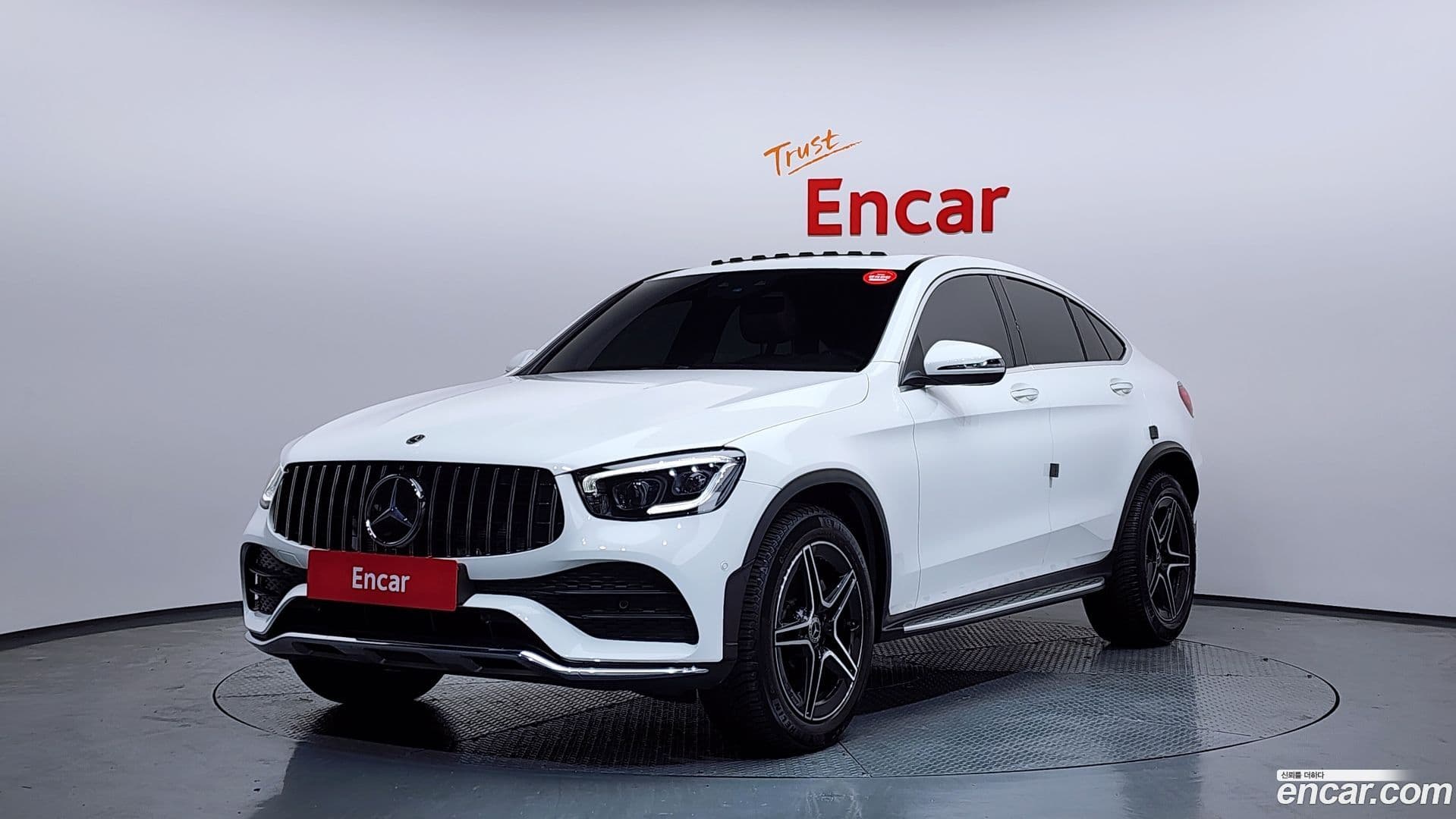 Main__Slider__Photo:GLC-Class Mercedes-Benz 2021.3-0