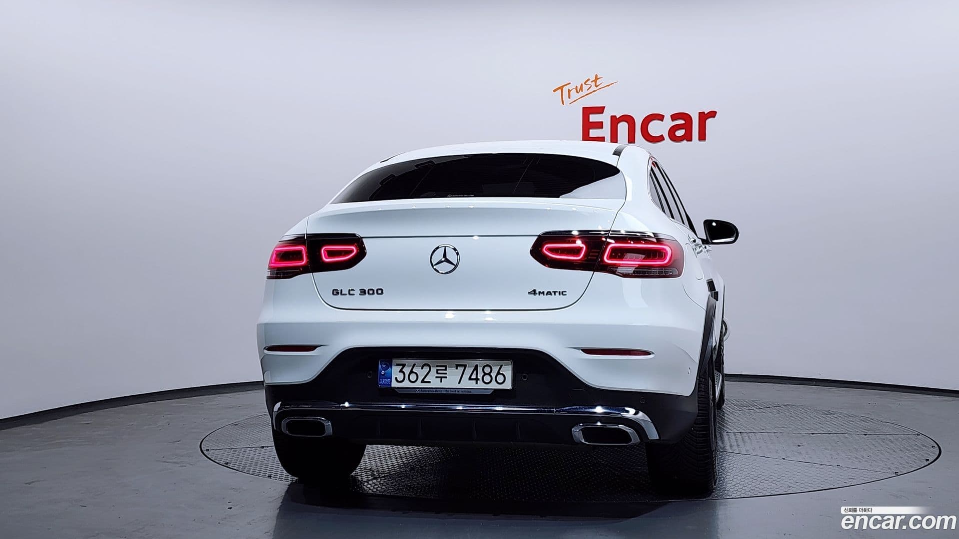 Main__Slider__Photo:GLC-Class Mercedes-Benz 2021.3-3