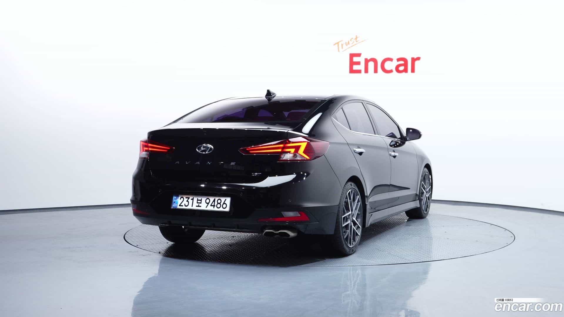 AVANTE Hyundai 2019.0-OUTER-002