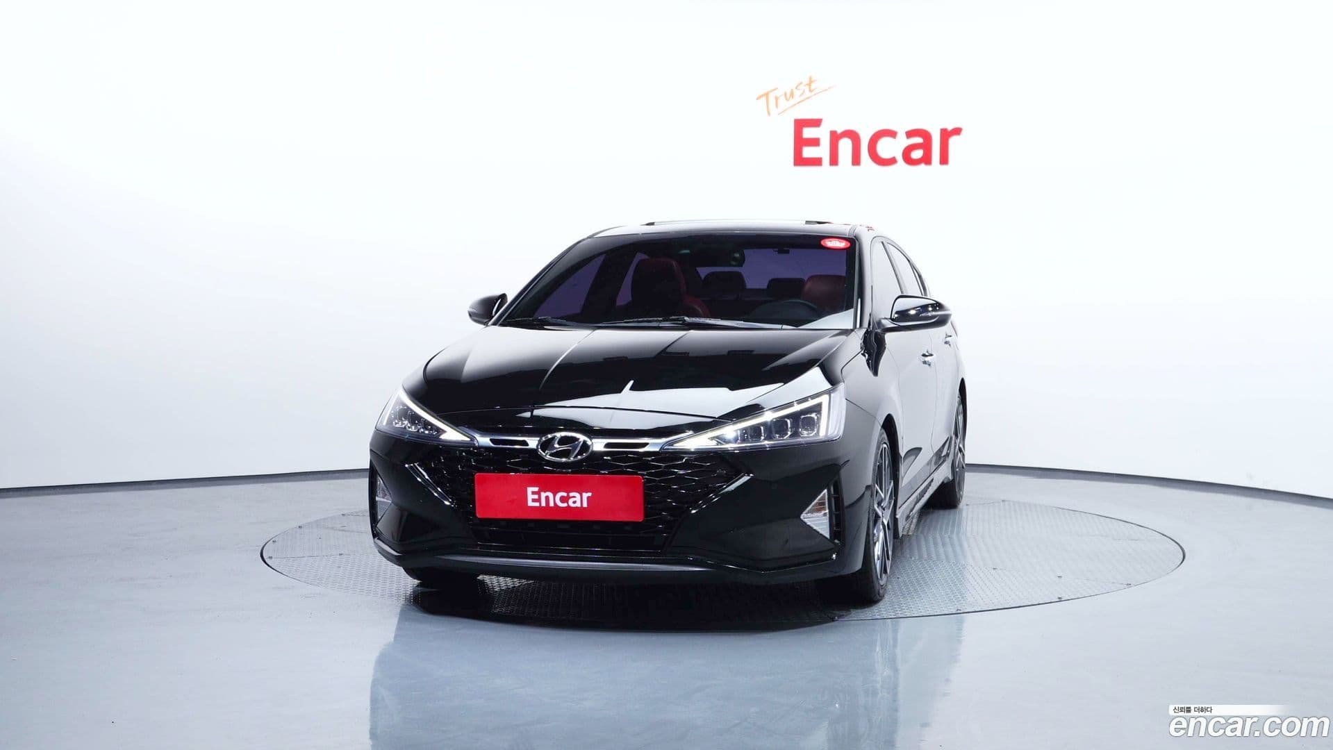 Main__Slider__Photo:AVANTE Hyundai 2019.0-2