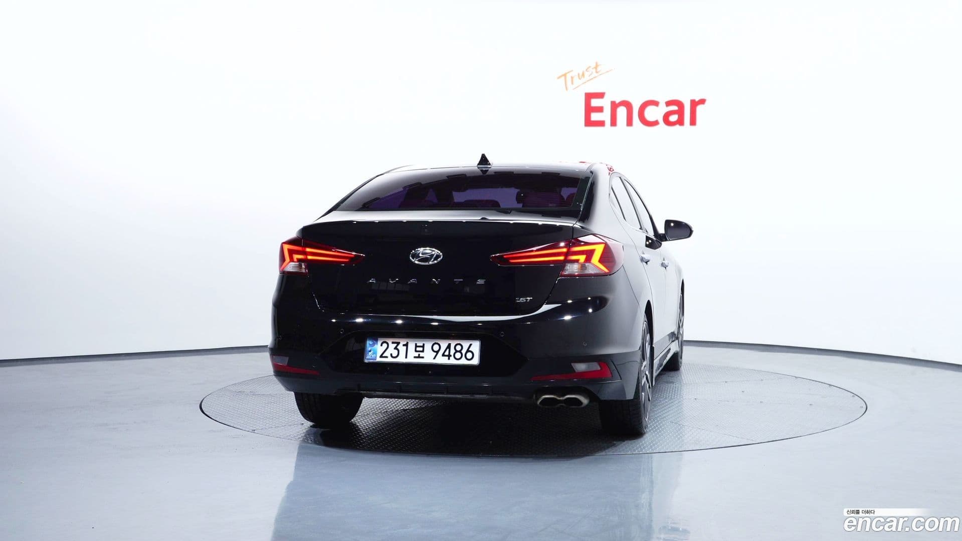 Main__Slider__Photo:AVANTE Hyundai 2019.0-3