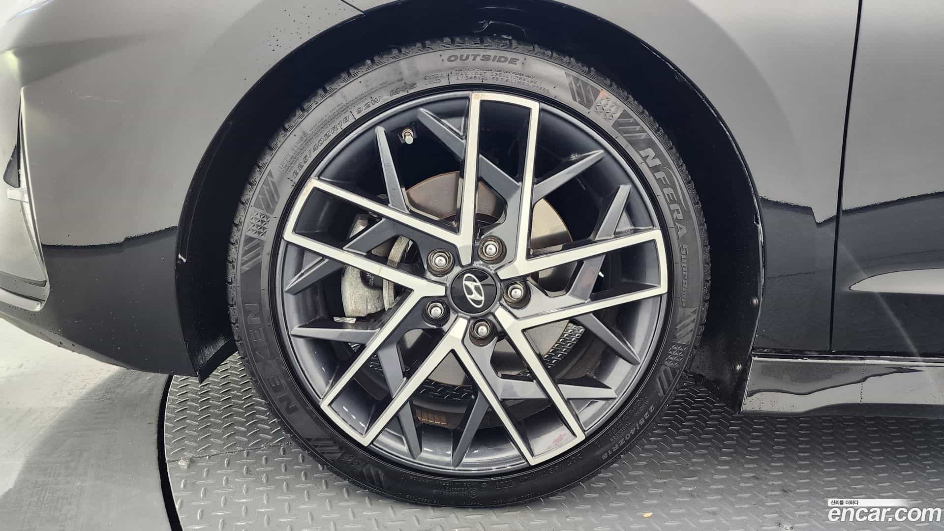 AVANTE Hyundai 2019.0-OUTER-005