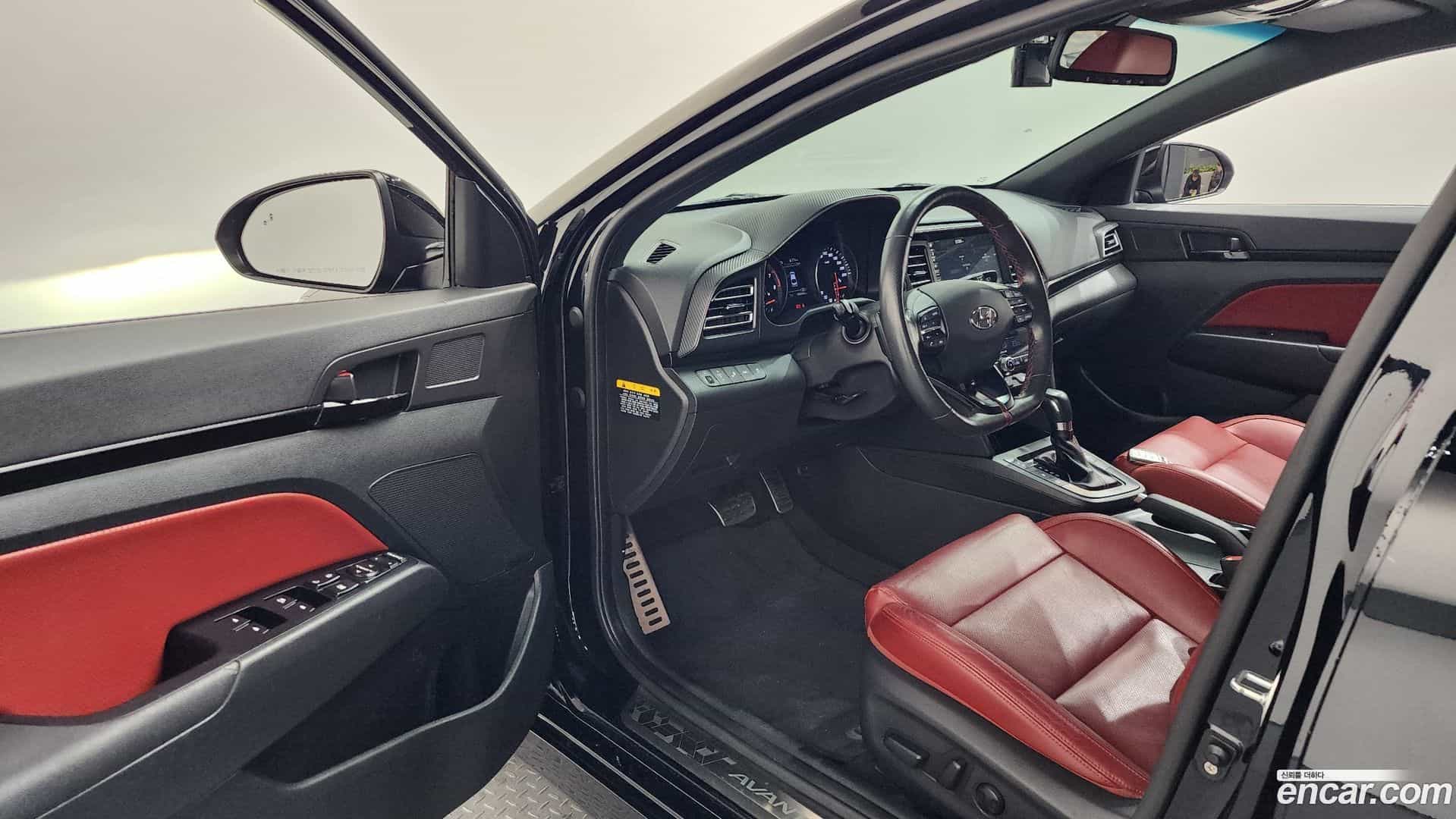 AVANTE Hyundai 2019.0-INNER-010