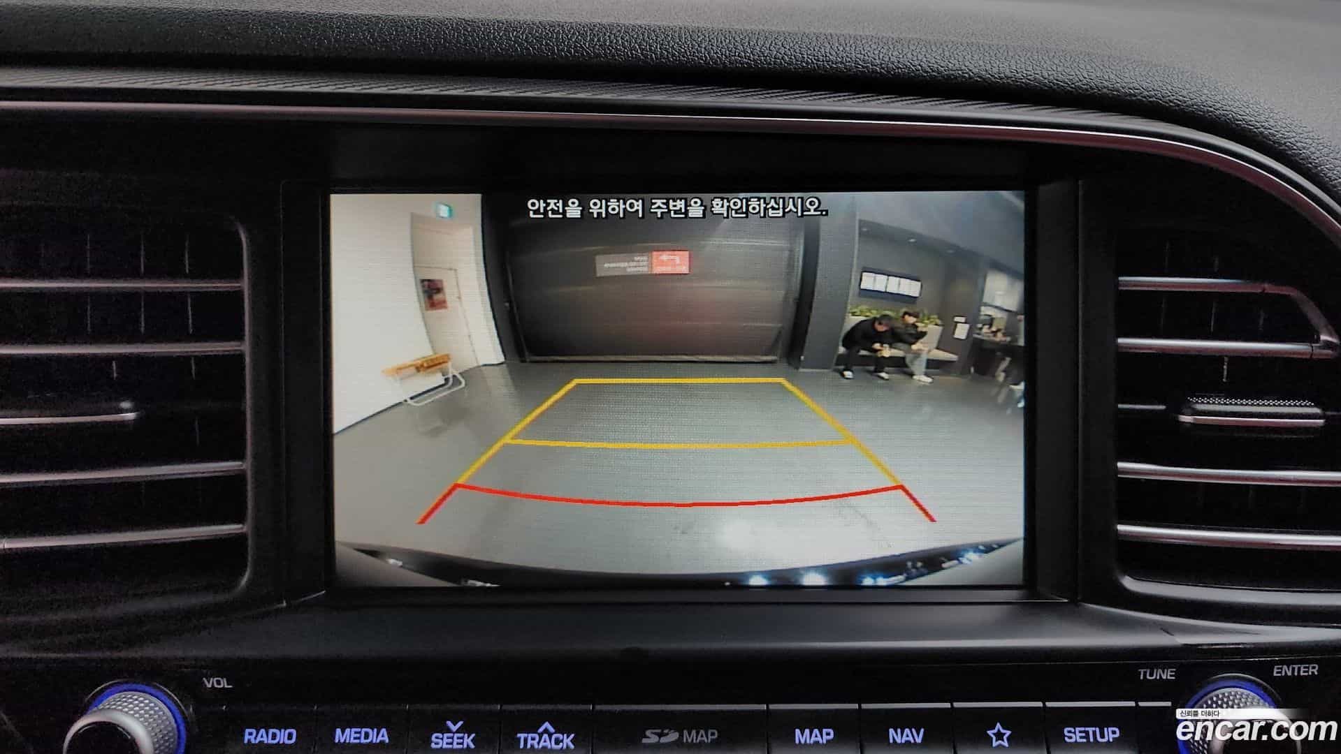 AVANTE Hyundai 2019.0-OPTION-020