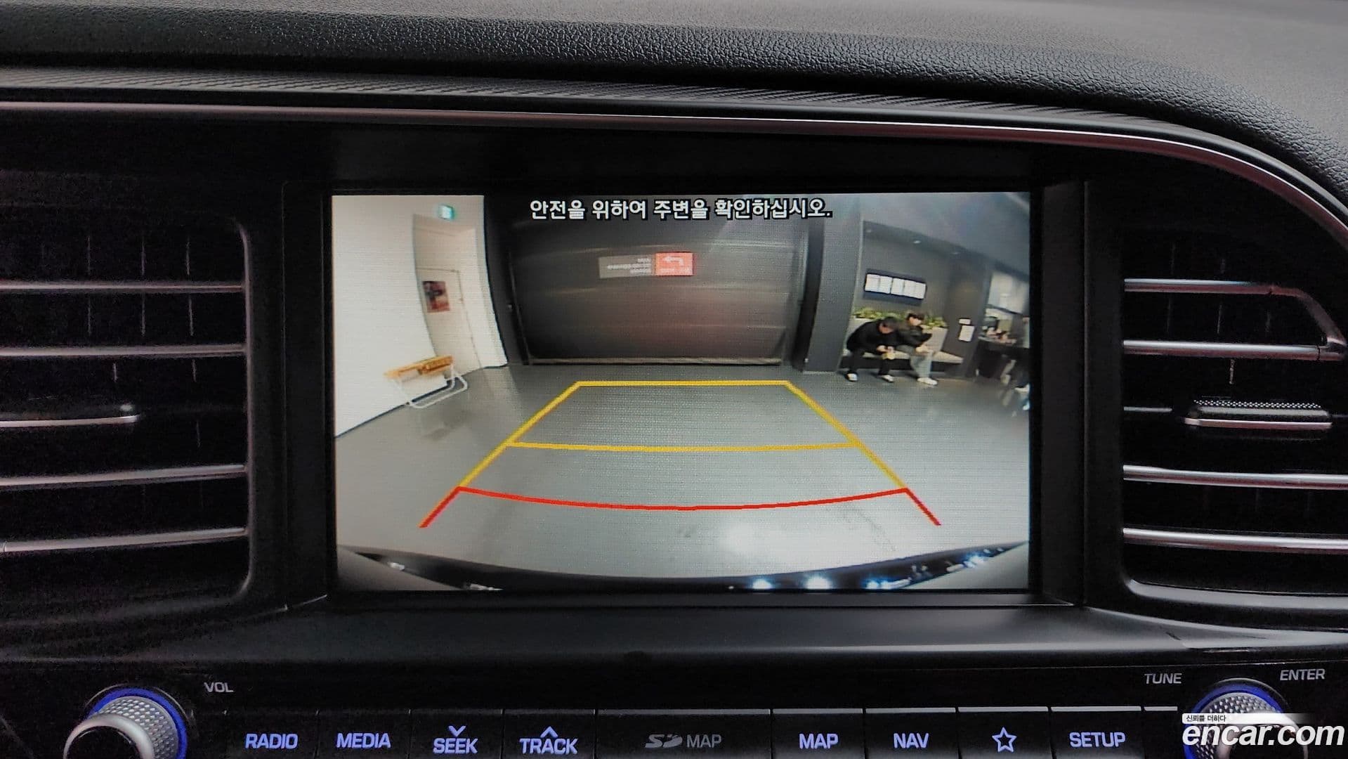 Main__Slider__Photo:AVANTE Hyundai 2019.0-15