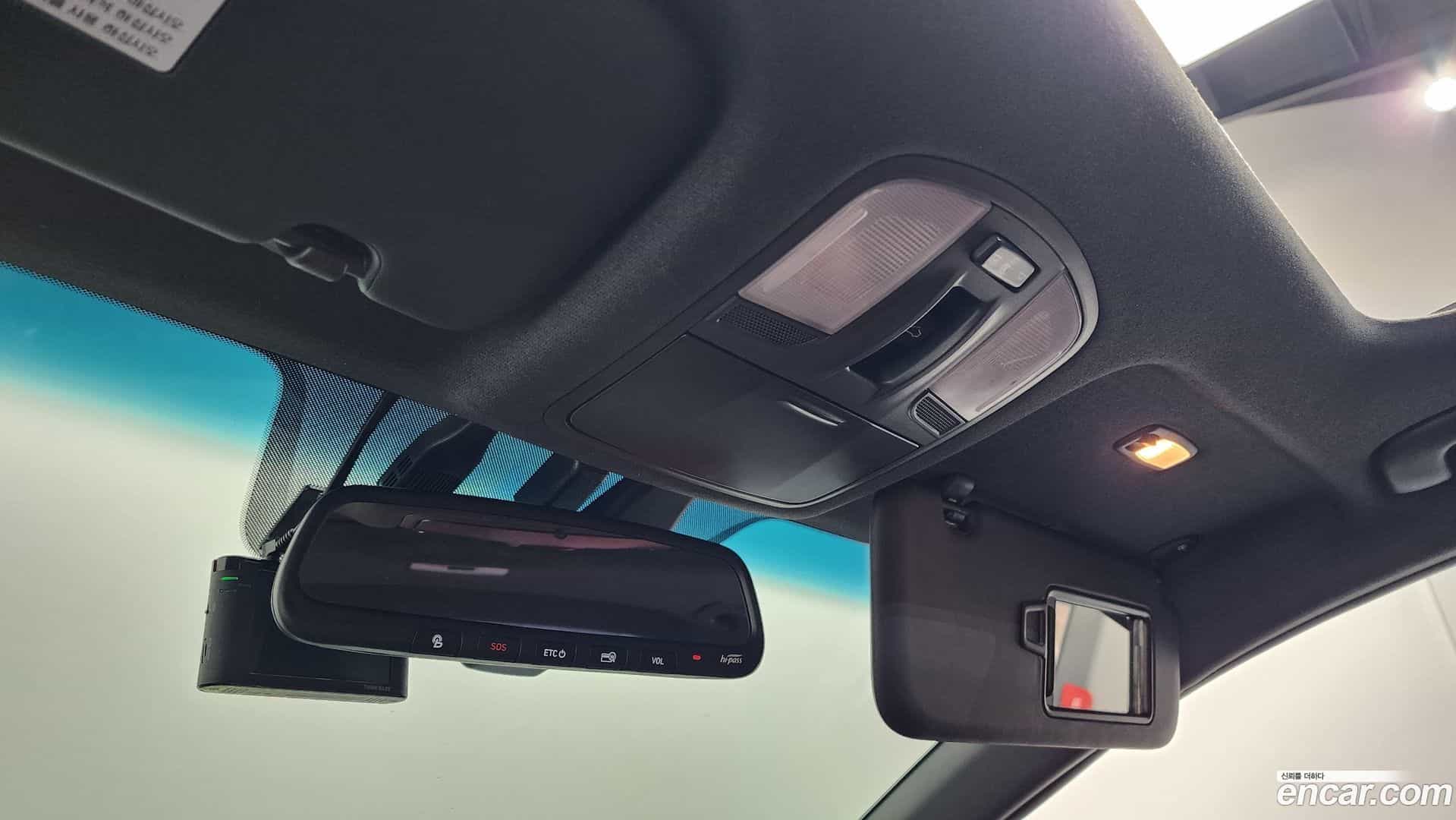 AVANTE Hyundai 2019.0-OPTION-021