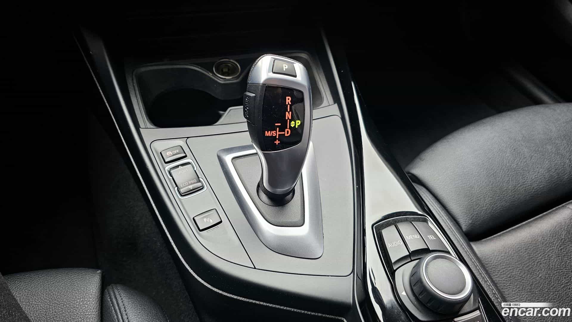 1-Series BMW 2016.11-INNER-009