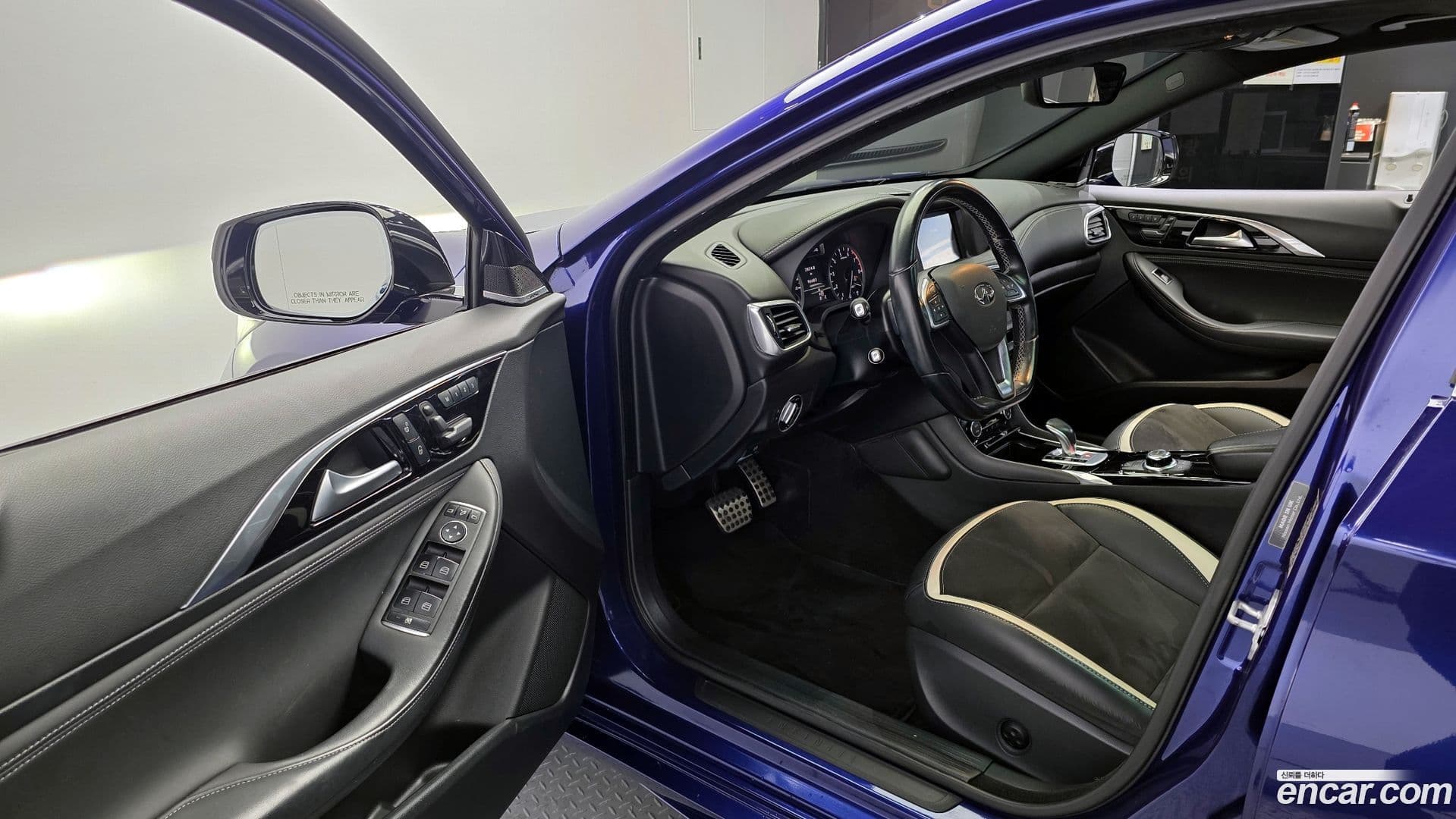 Main__Slider__Photo:Q30 Infiniti 2017.7-9