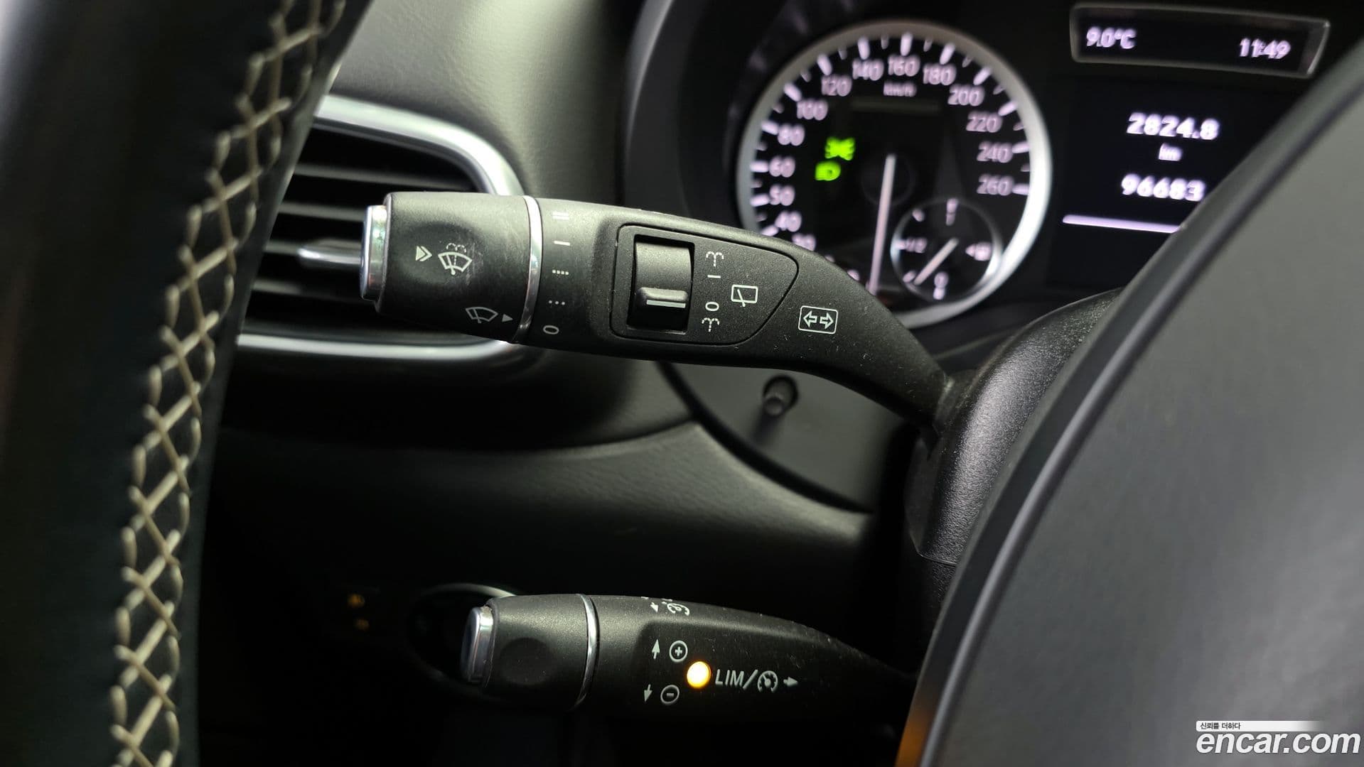 Main__Slider__Photo:Q30 Infiniti 2017.7-15