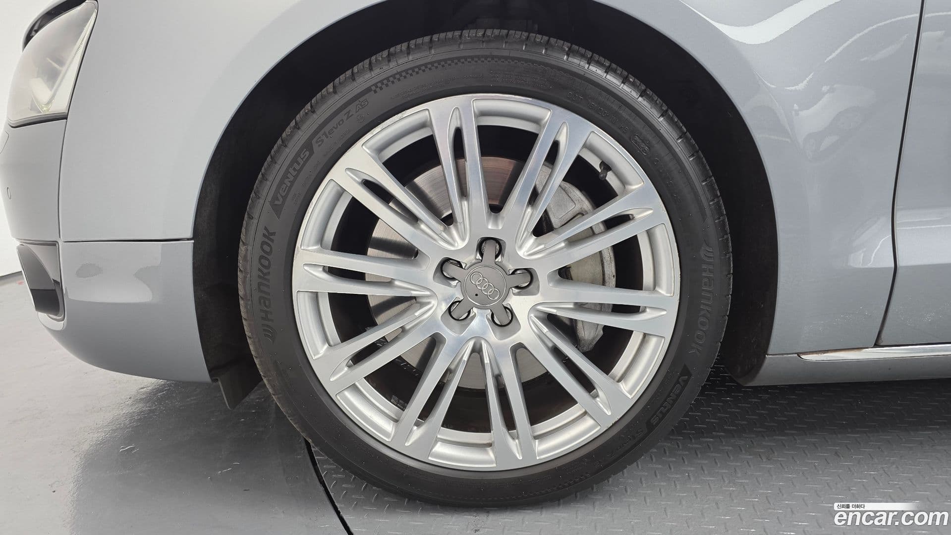 Main__Slider__Photo:A8 Audi 2012.2-4