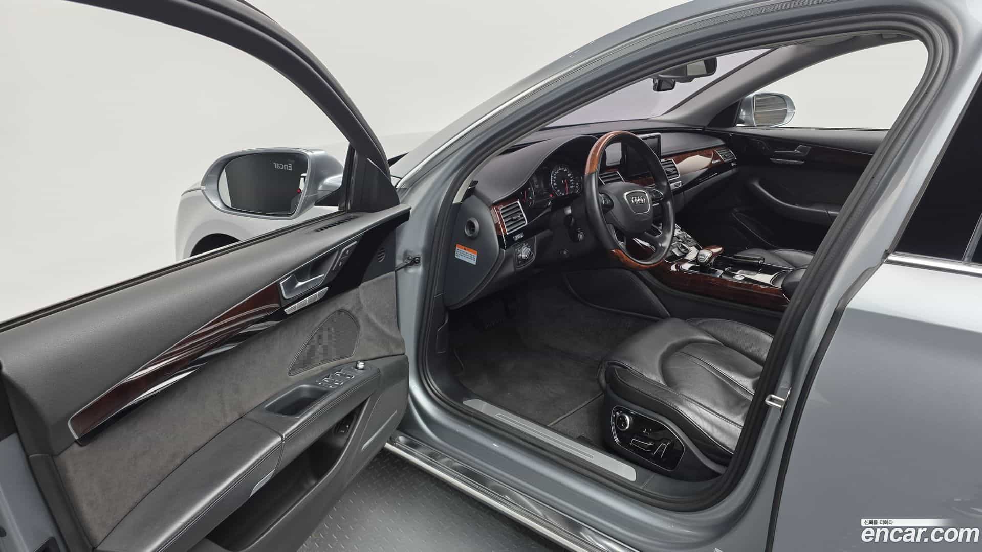 A8 Audi 2012.2-OPTION-015