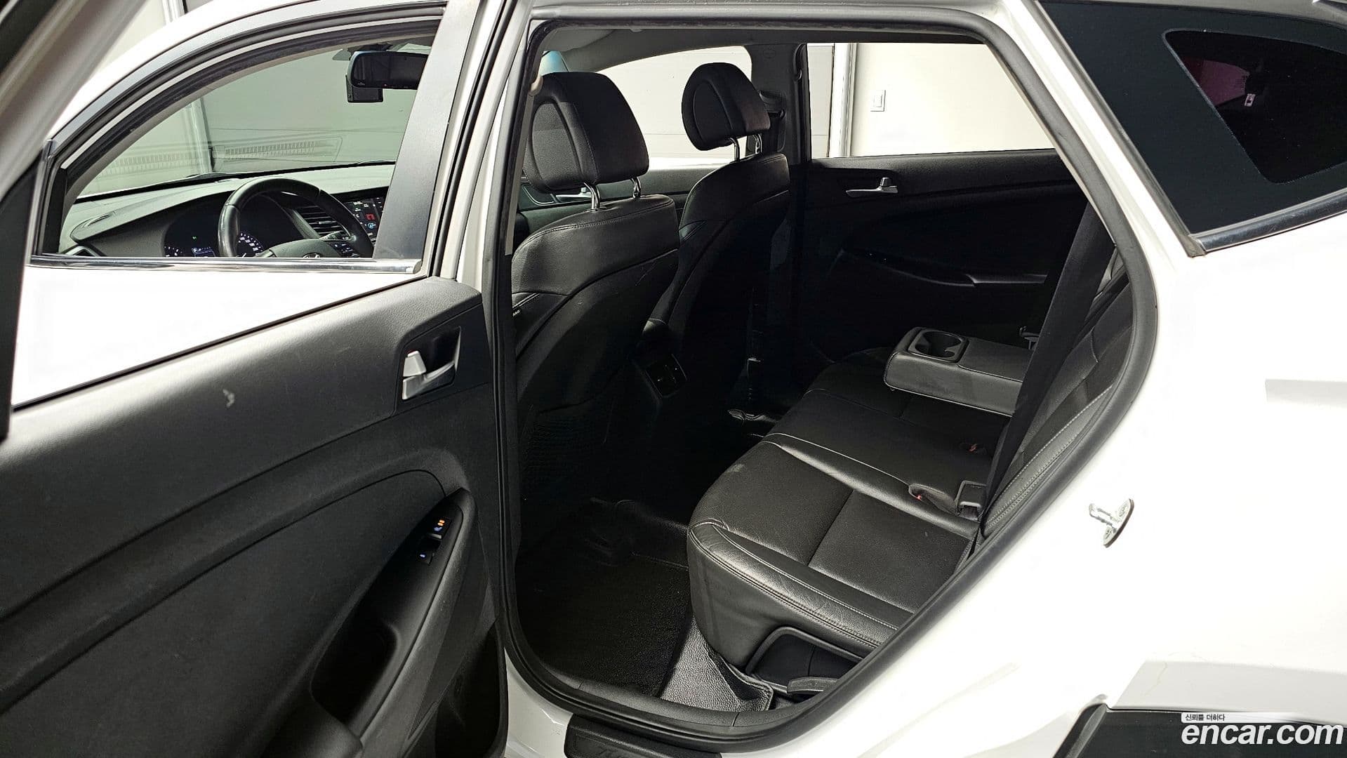 Main__Slider__Photo:Tucson Hyundai 2016.10-10