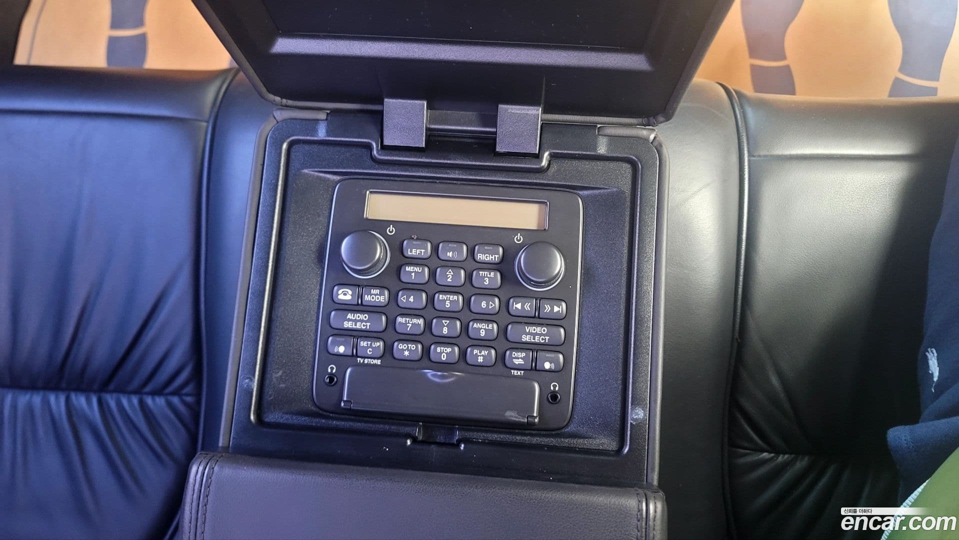 Main__Slider__Photo:Sovereign Jaguar 2007.4-9