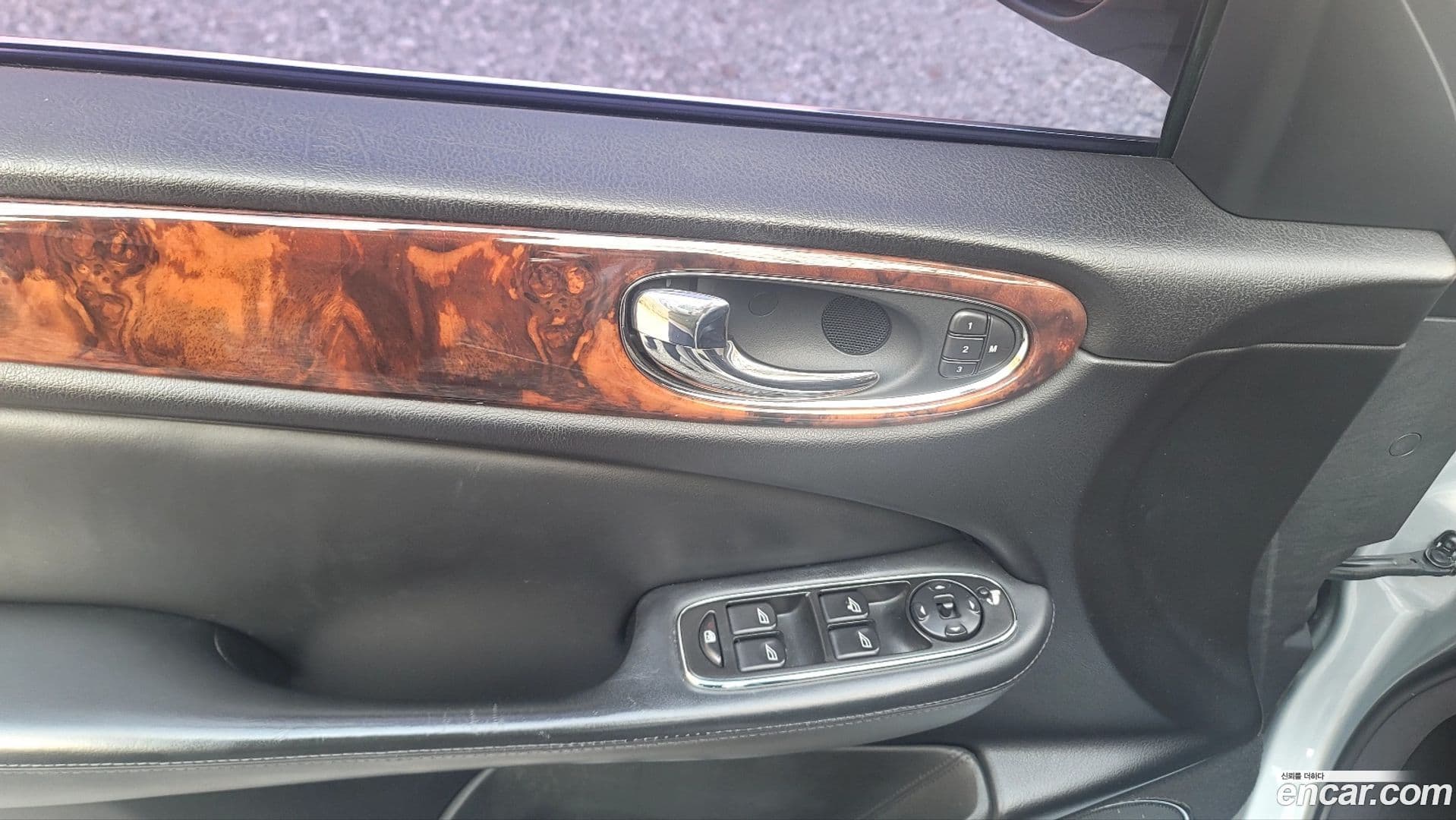 Main__Slider__Photo:Sovereign Jaguar 2007.4-12