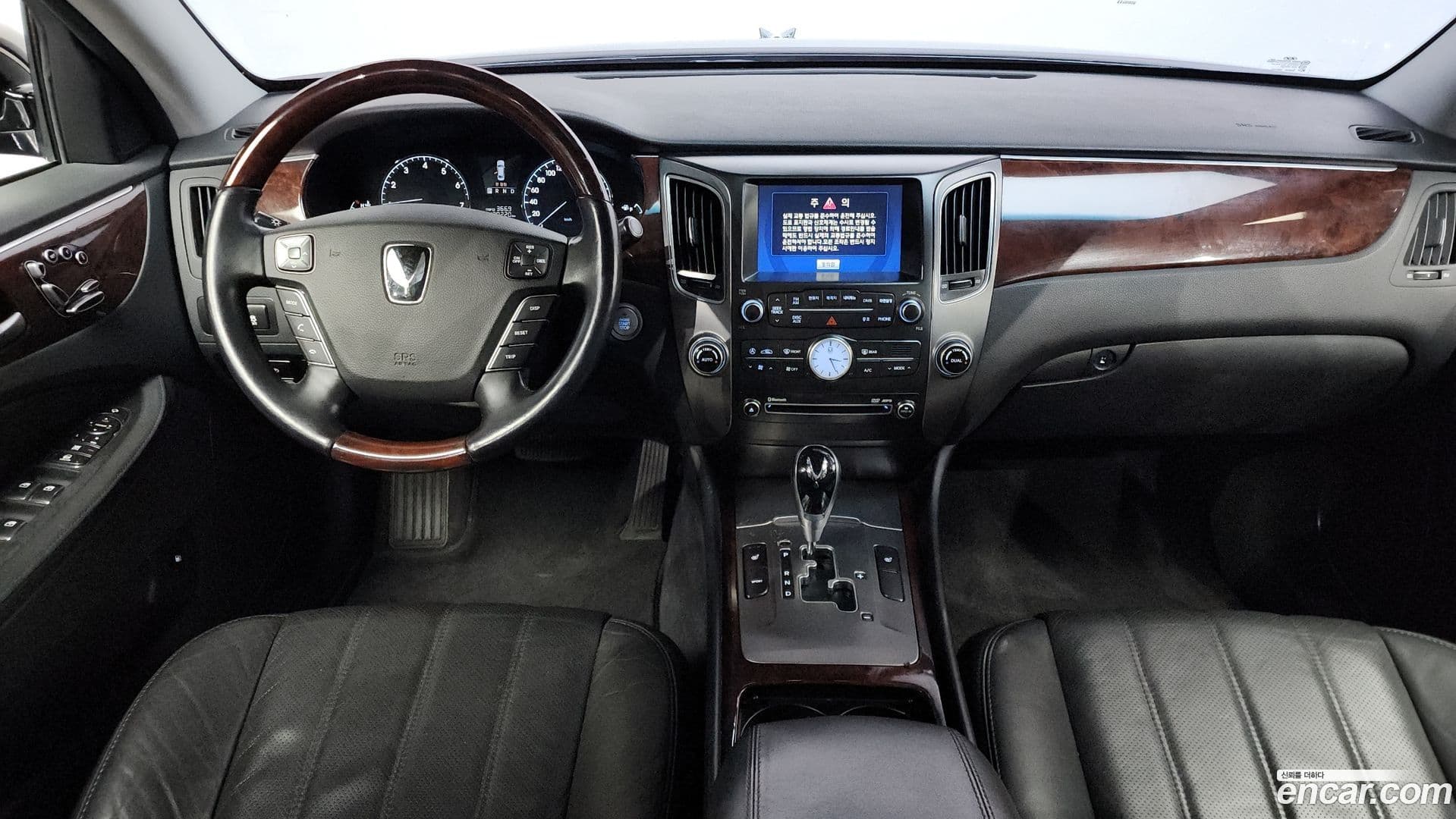 Main__Slider__Photo:Equus Hyundai 2011.3-6