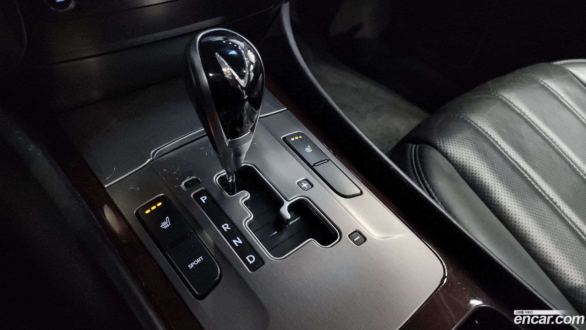 Main__Slider__Photo:Equus Hyundai 2011.3-8