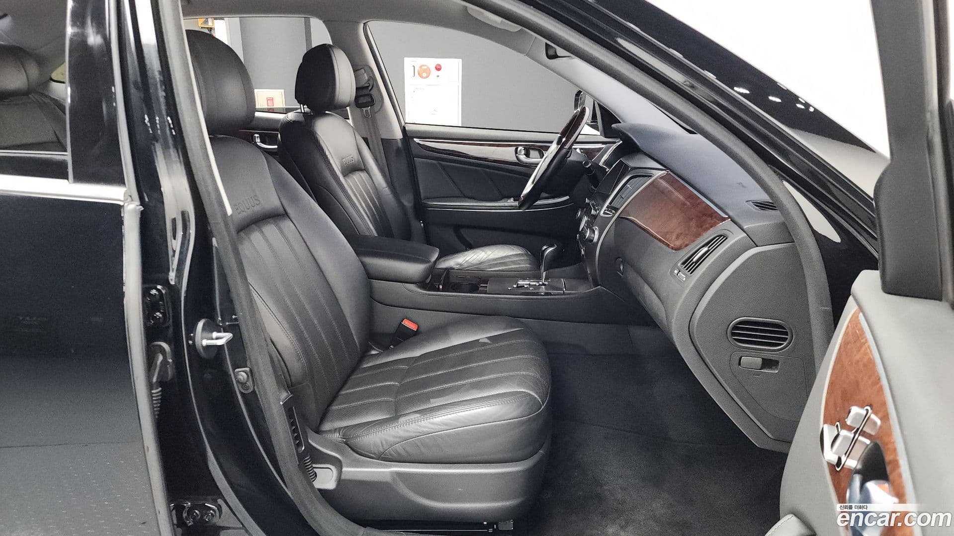 Main__Slider__Photo:Equus Hyundai 2011.3-10