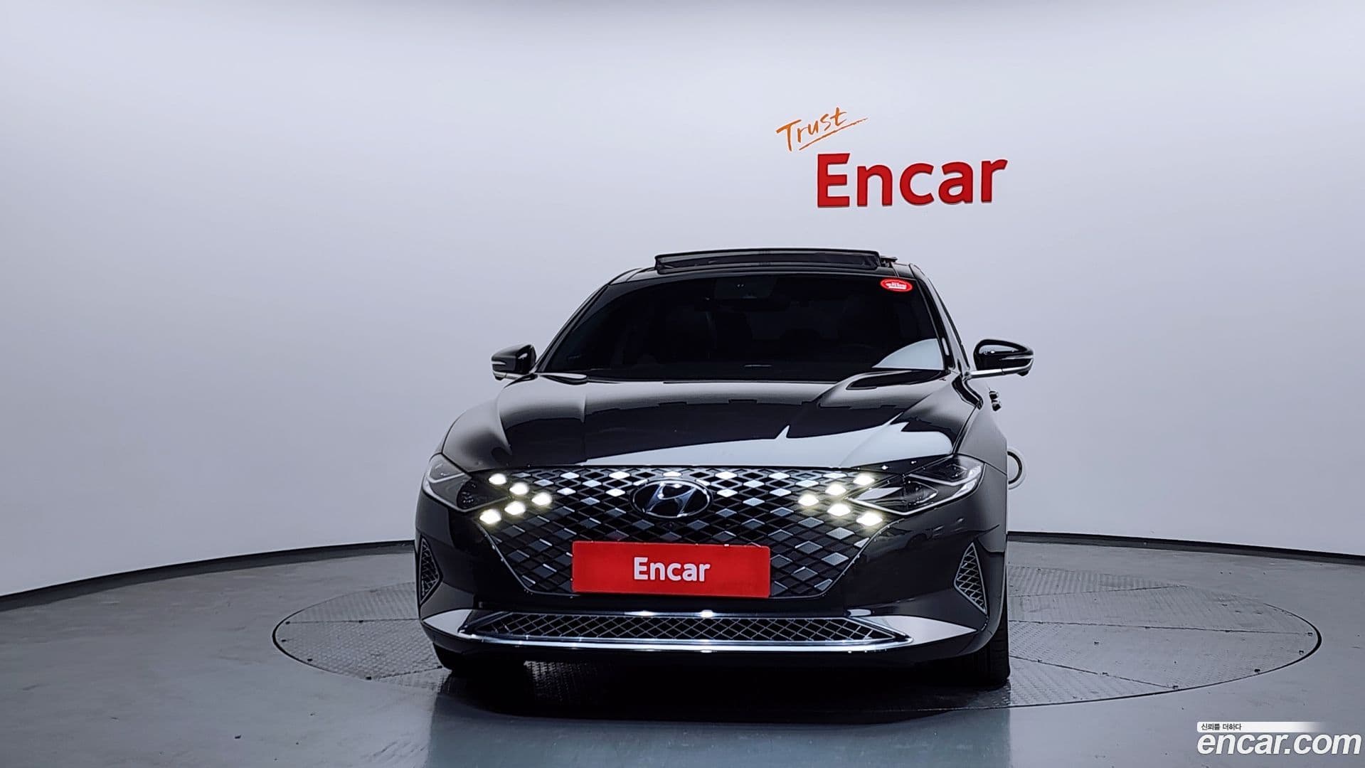 Main__Slider__Photo:Grandeur Hyundai 2020.2-2