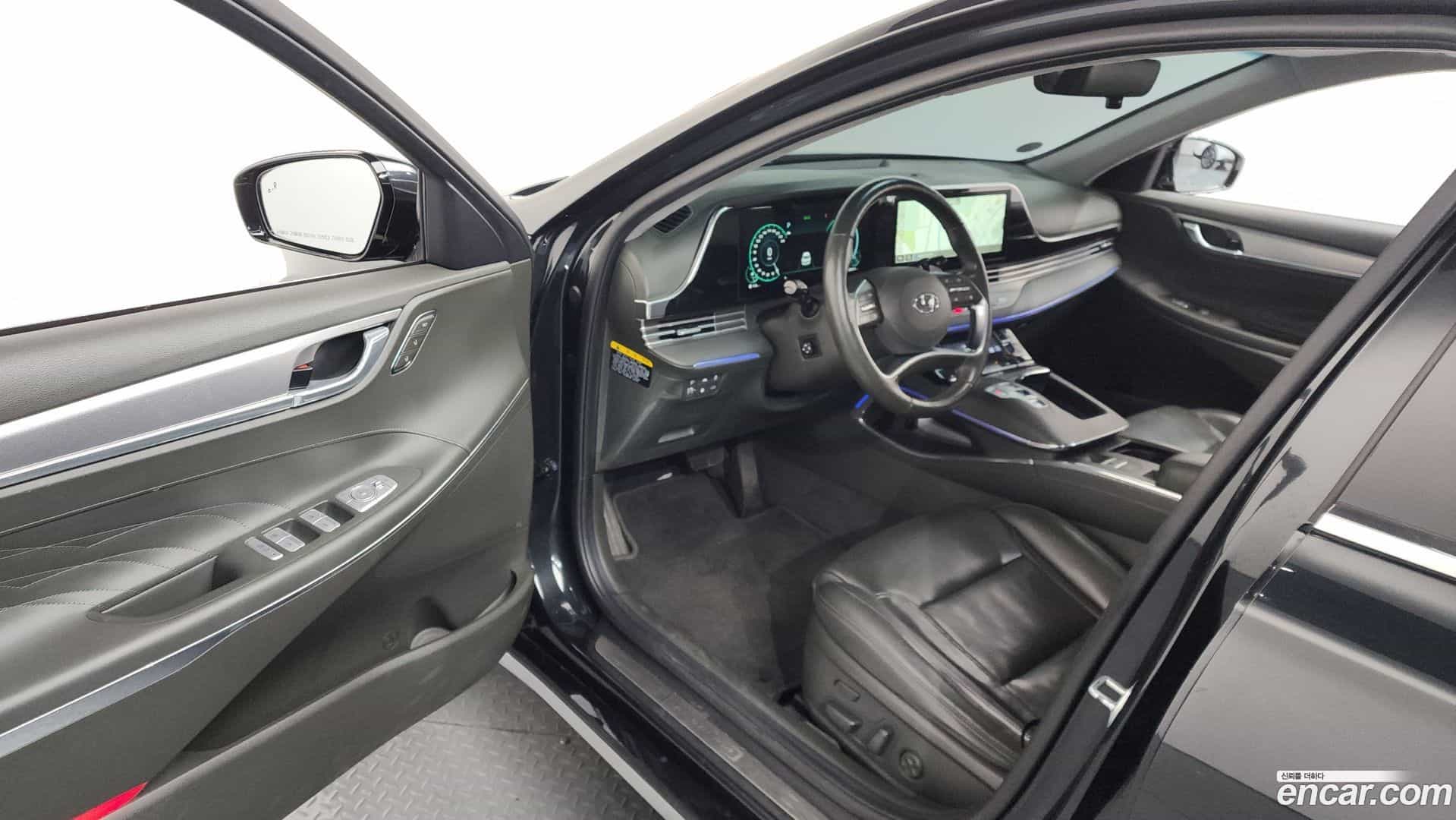 Grandeur Hyundai 2020.2-INNER-010