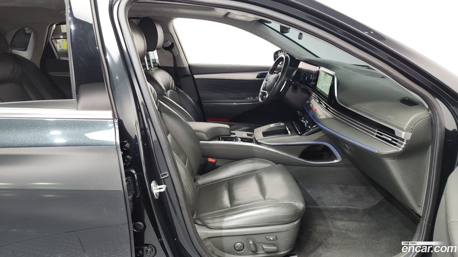 Main__Slider__Photo:Grandeur Hyundai 2020.2-10