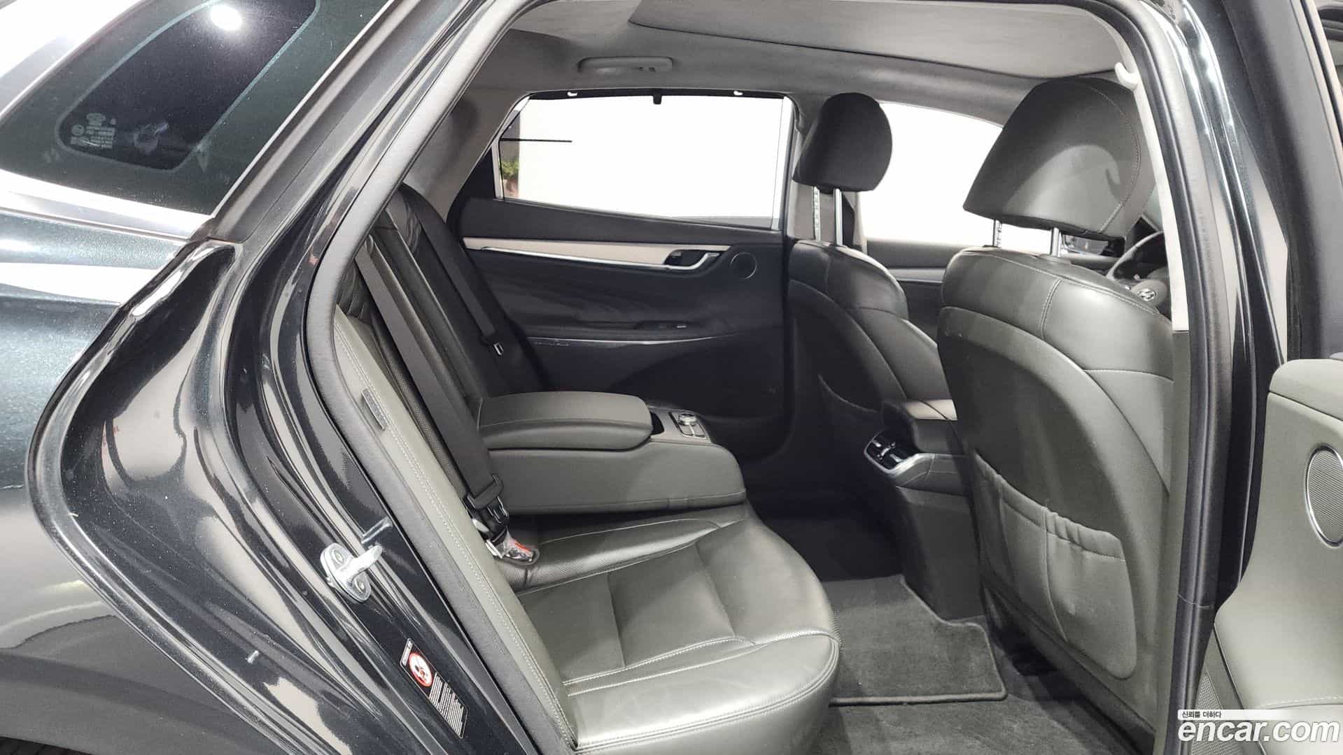 Grandeur Hyundai 2020.2-OPTION-016