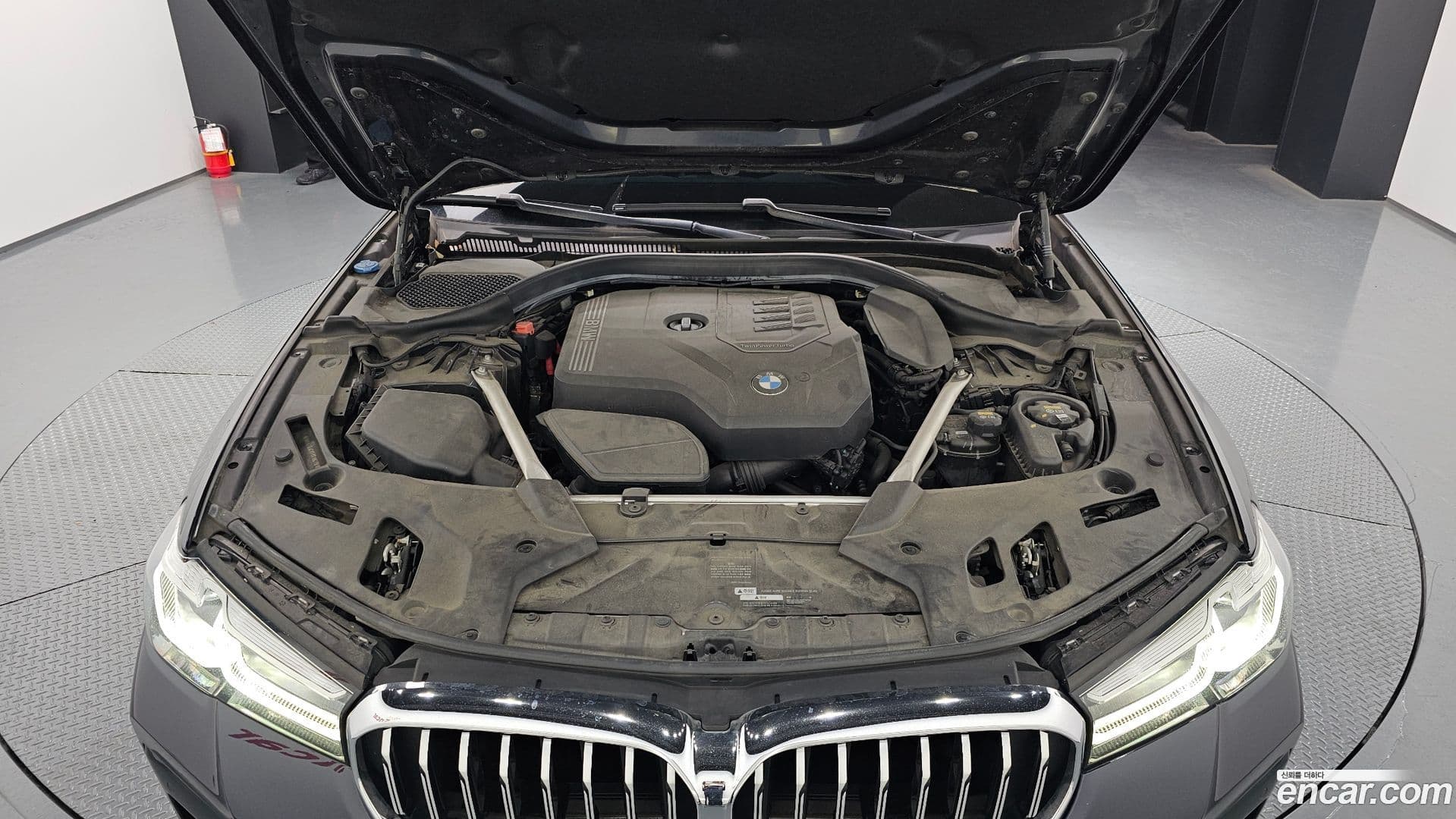 Main__Slider__Photo:5-Series BMW 2020.9-5