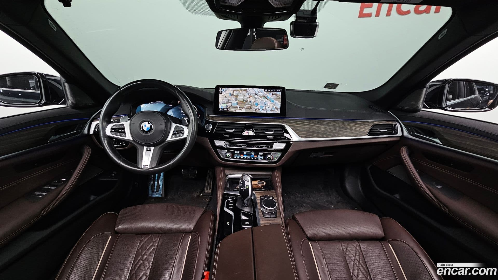 Main__Slider__Photo:5-Series BMW 2020.9-6