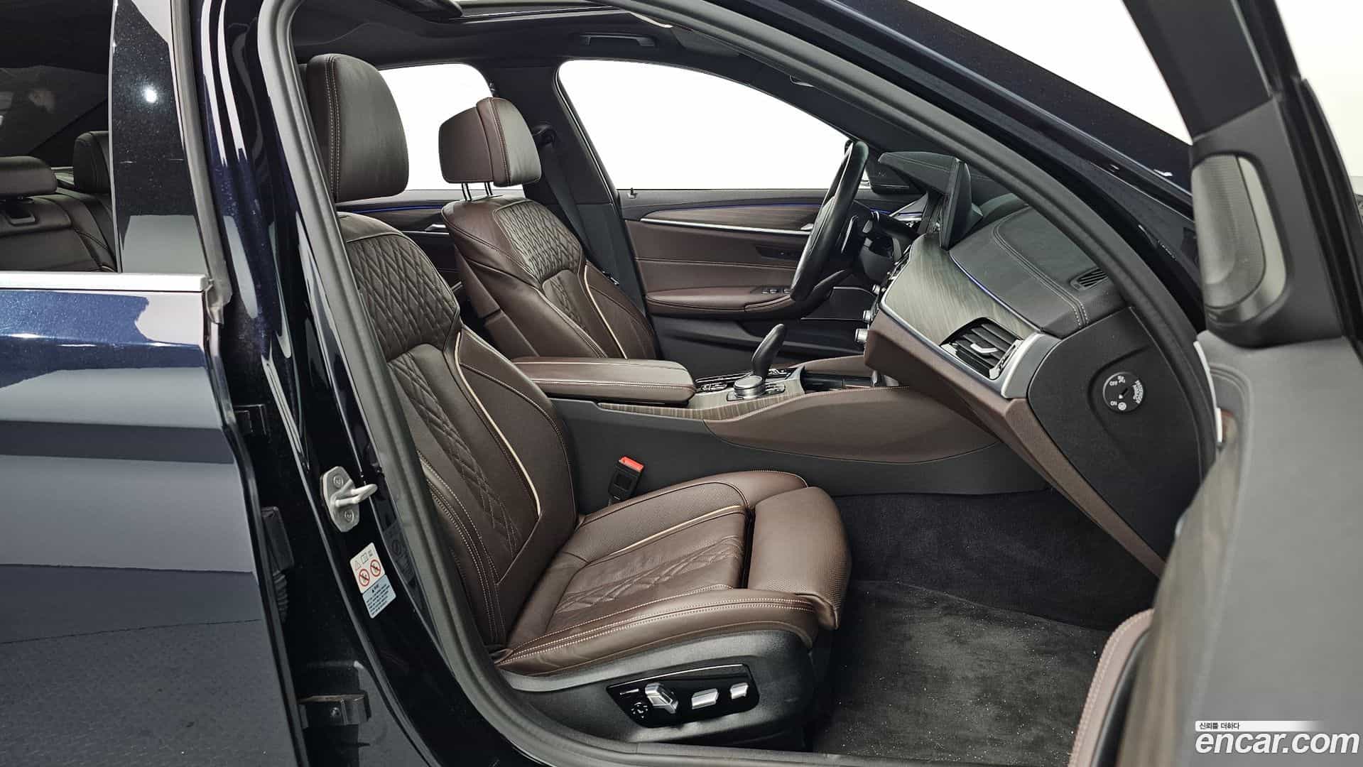 5-Series BMW 2020.9-INNER-010