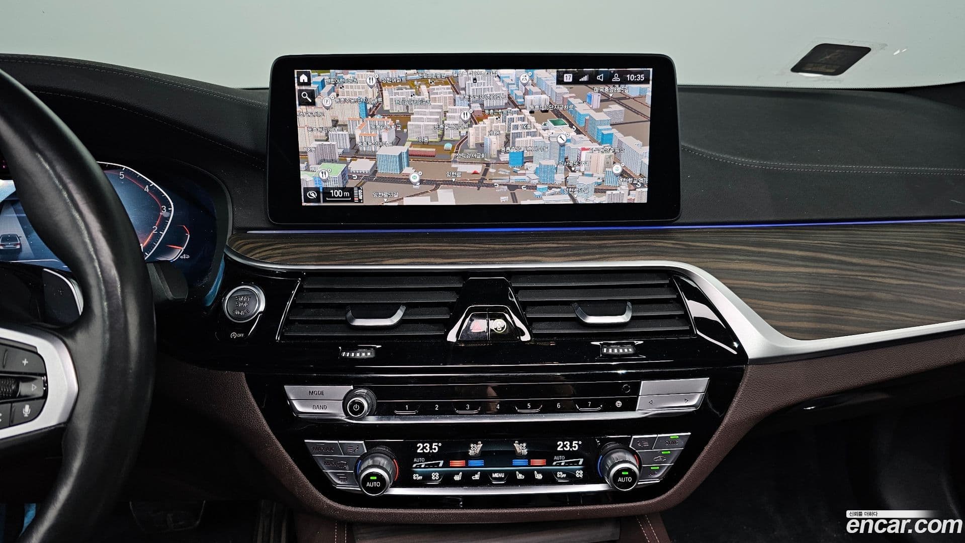 Main__Slider__Photo:5-Series BMW 2020.9-13