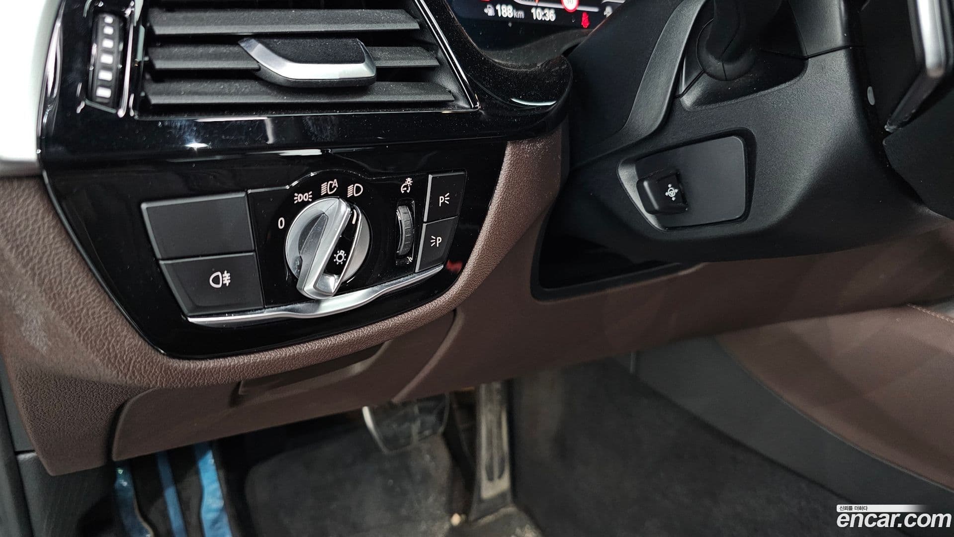 Main__Slider__Photo:5-Series BMW 2020.9-18