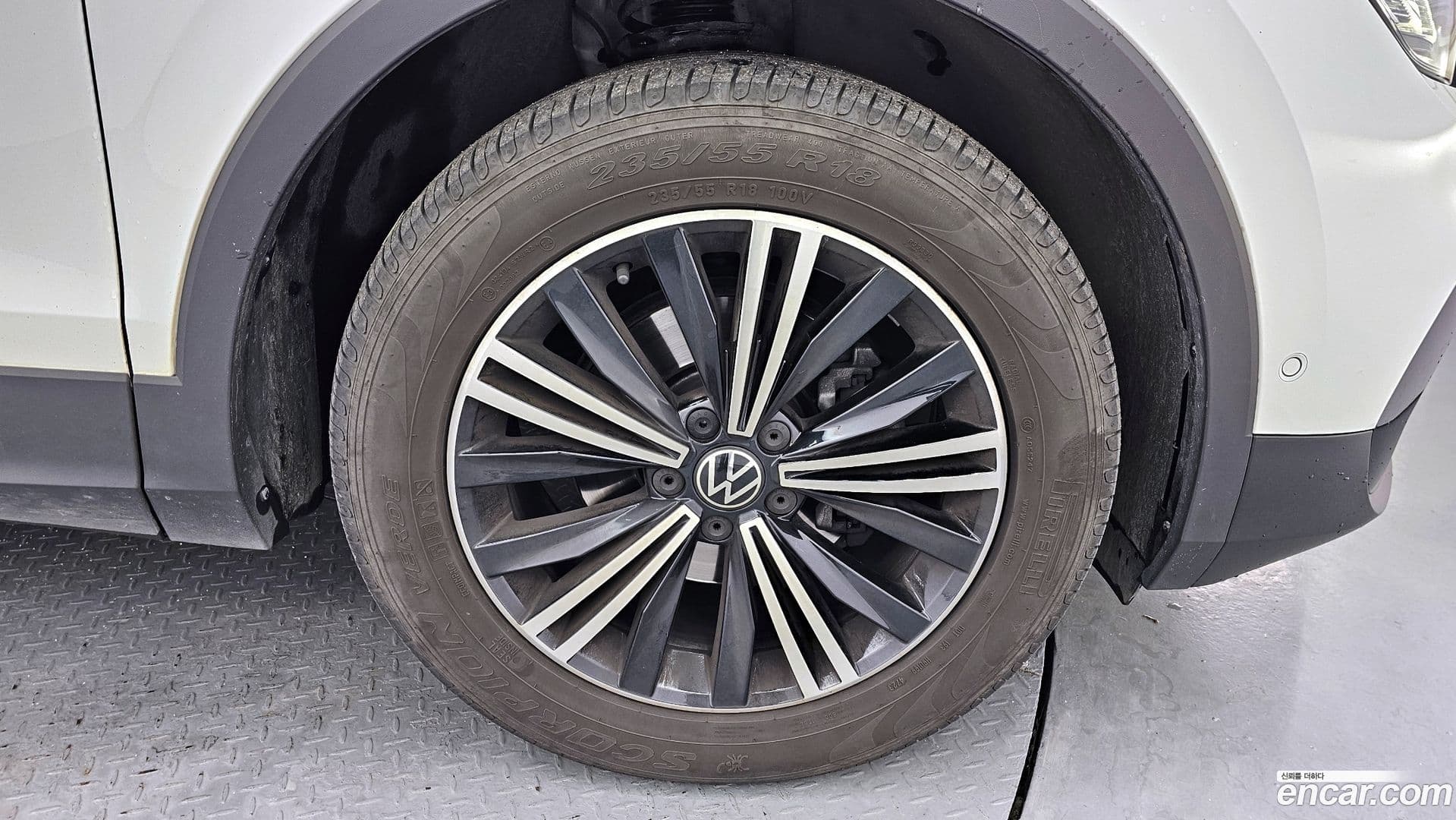 Main__Slider__Photo:Tiguan Volkswagen 2024.5-4