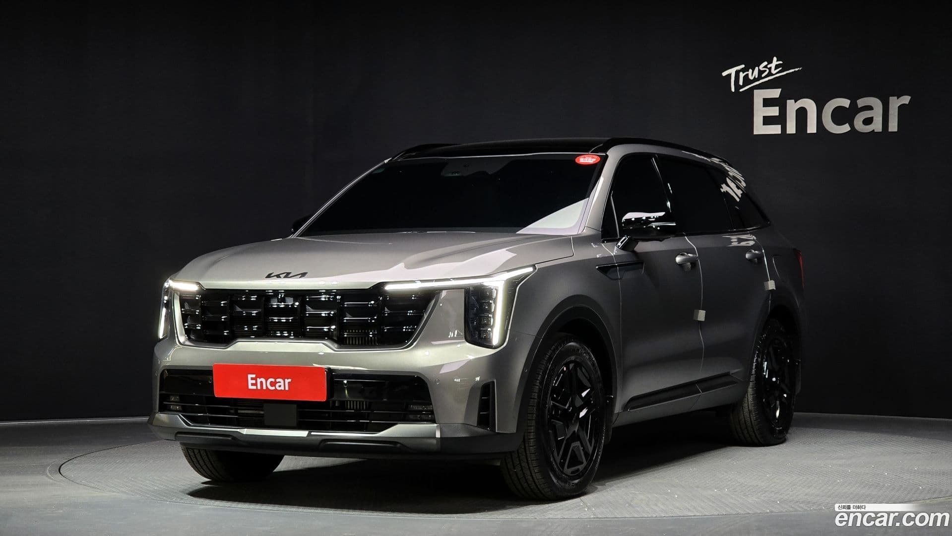 Main__Slider__Photo:Sorento Kia 2025.7-0