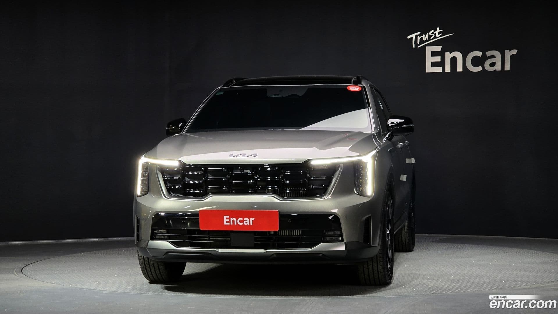 Main__Slider__Photo:Sorento Kia 2025.7-2